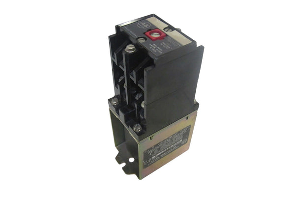 ALLEN BRADLEY 700DC-P600Z1 SER A CONTROL RELAY 115-125V UNMP