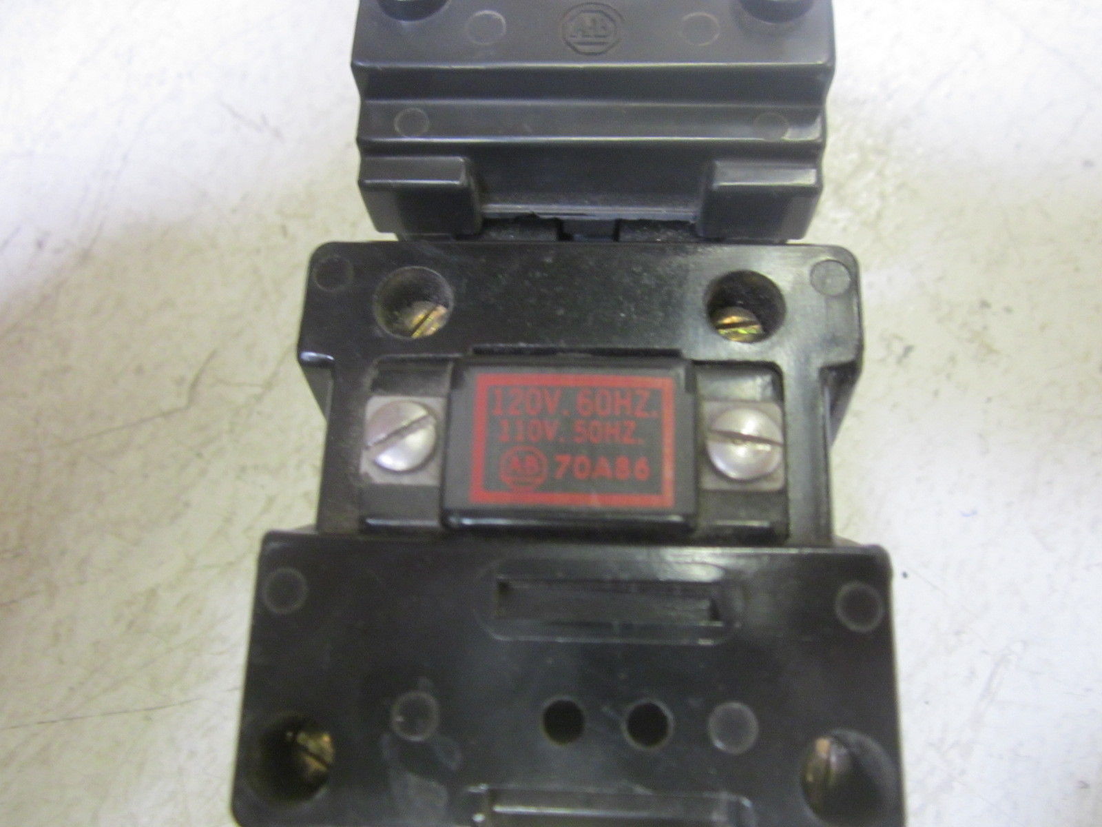ALLEN BRADLEY 702-A0D91 SER.K CONTACTOR  1POLE 18A 120V UNMP