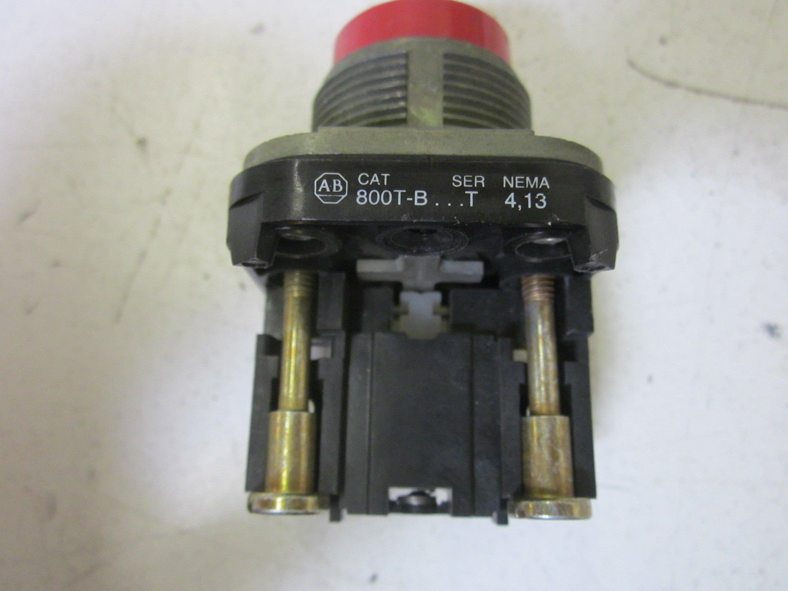 ALLEN BRADLEY 800T-B SER. T NSNP