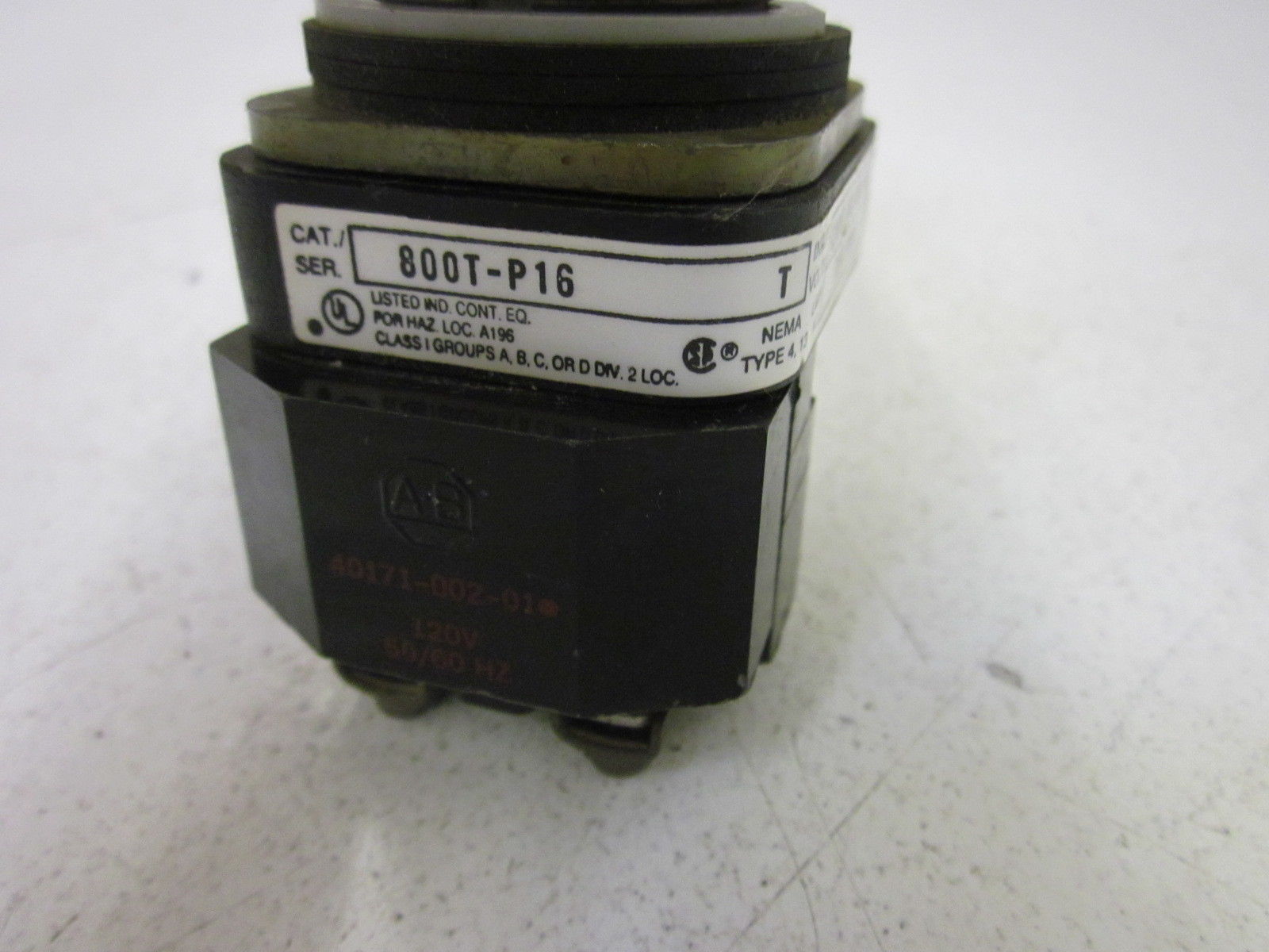 ALLEN BRADLEY 800T-P16 SER.T UNMP