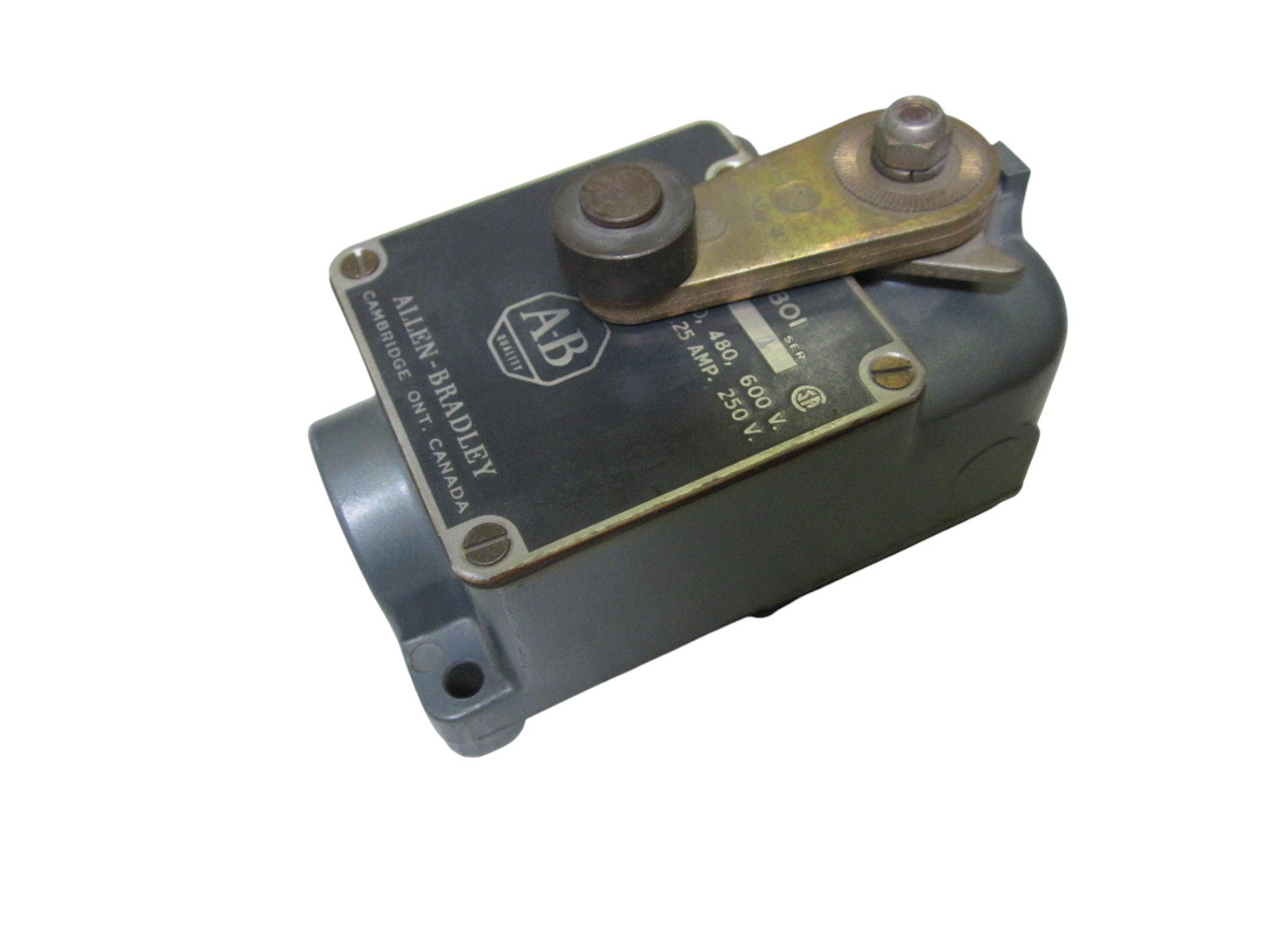 ALLEN BRADLEY 801-ASG17 SER.A LIMIT SWITCH 600V UNMP