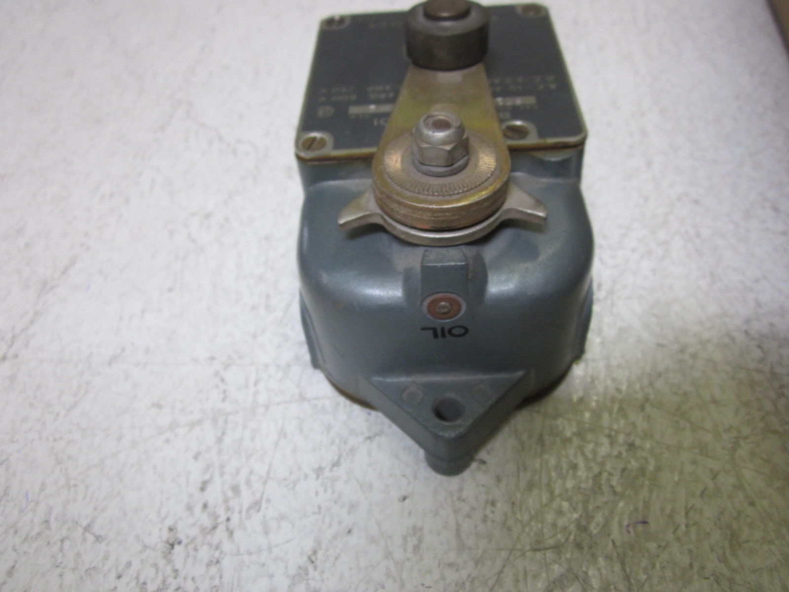 ALLEN BRADLEY 801-ASG17 SER.A LIMIT SWITCH 600V UNMP