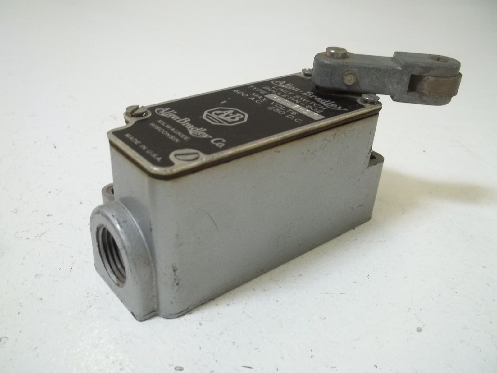 INDUSTRIAL SPARE PART 802-PASJ2-17 LIMIT SWITCH UNMP