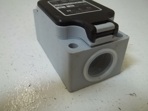 ALLEN BRADLEY  802A-C14P4-S7 SER. A LIMIT SWITCH UNMP