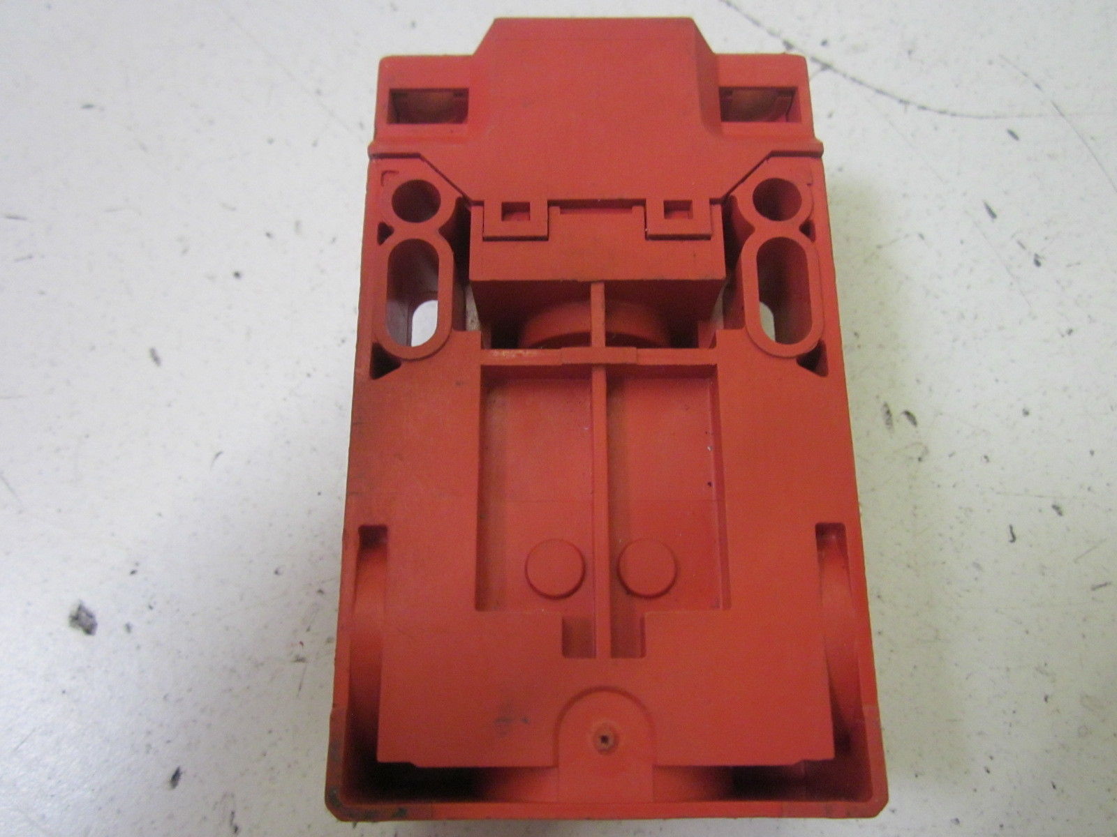 INDUSTRIAL SPARE PART 802F-562P2-S1G NSNP