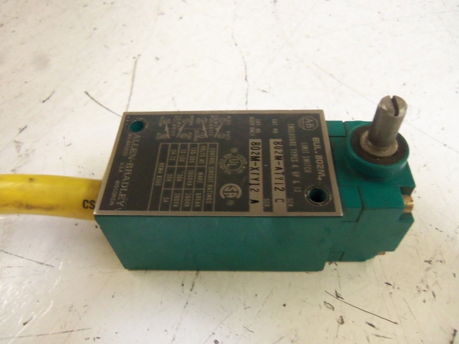 INDUSTRIAL SPARE PART 802M-ATY12 SERIES C LIMIT SWITCH UNMP