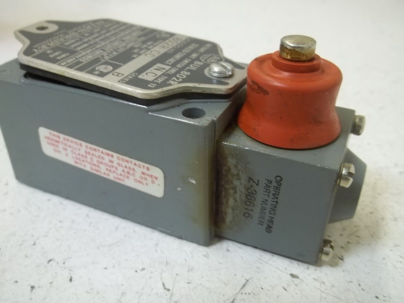 INDUSTRIAL SPARE PART 802R-CC SER.B LIMIT SWITCH UNMP