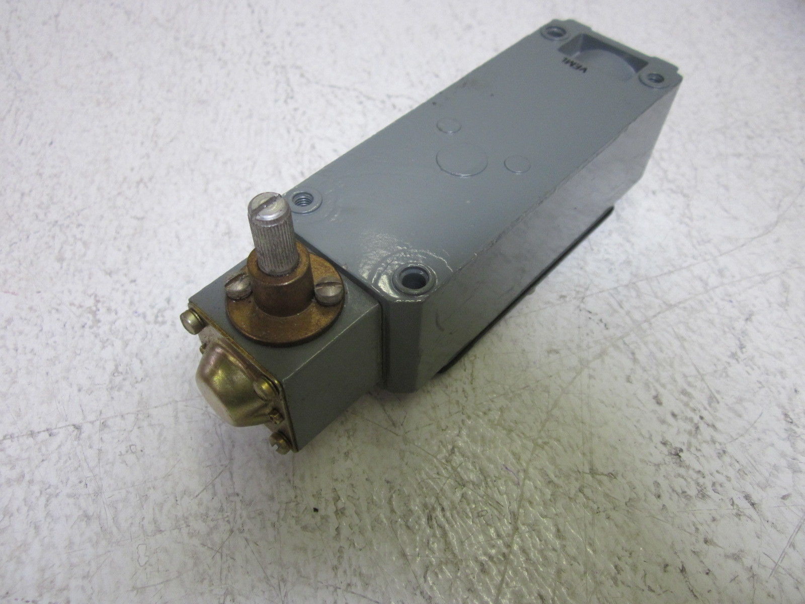 INDUSTRIAL SPARE PART 802T-HT SER.1 OIL TIGHT LIMIT SWITCH UNMP