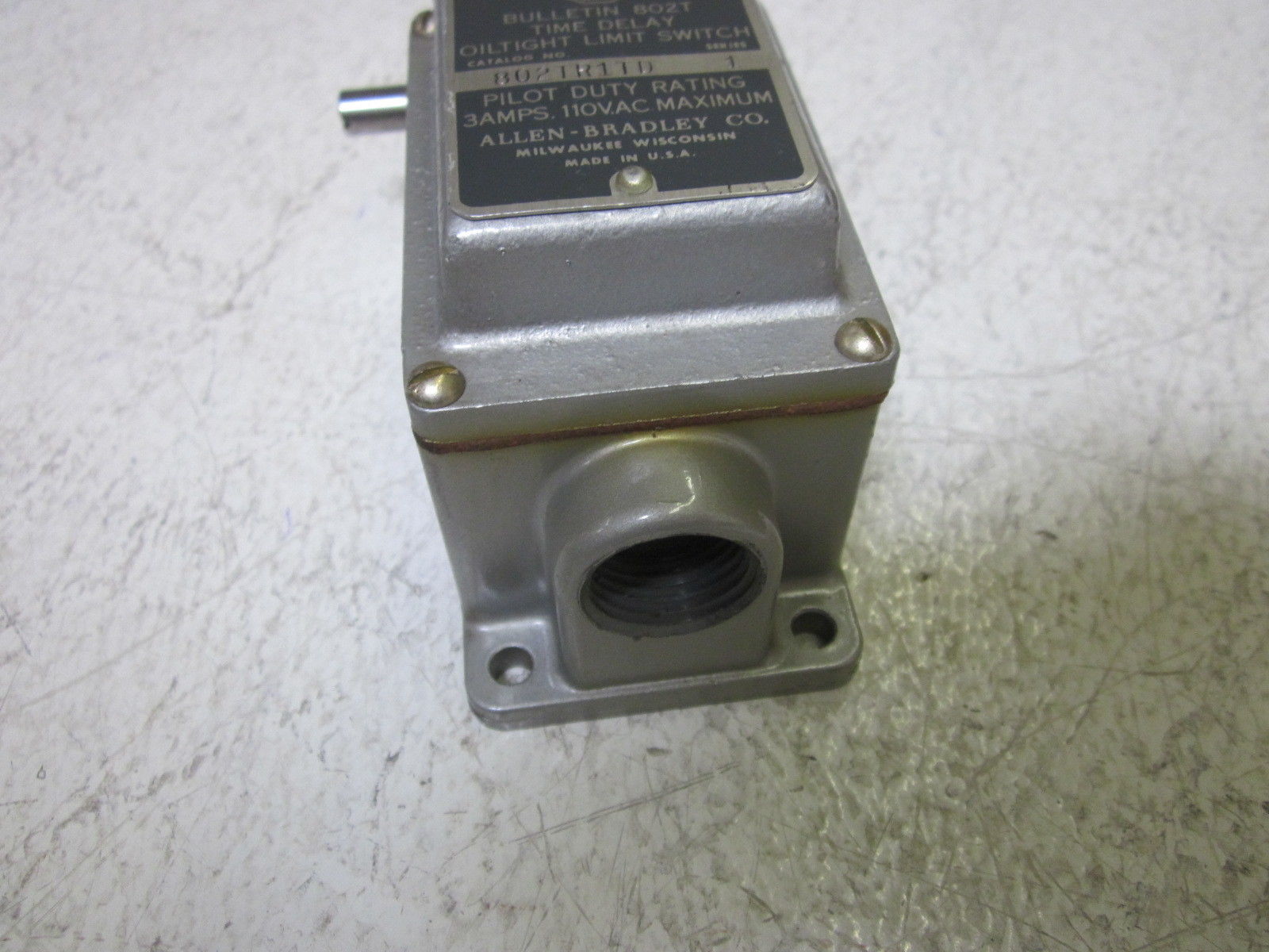 ALLEN BRADLEY 802TR1TD SER.1 TIME DELAY LIMIT SWITCH UNMP