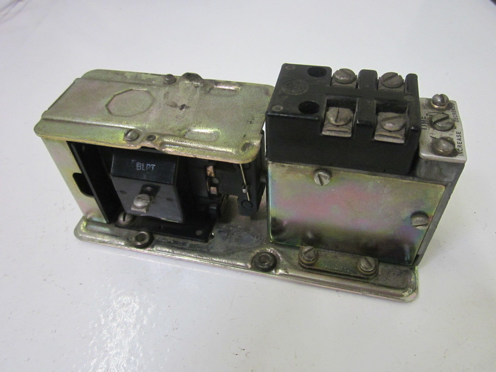ALLEN BRADLEY 849-Z0D32 SER. B *USED*