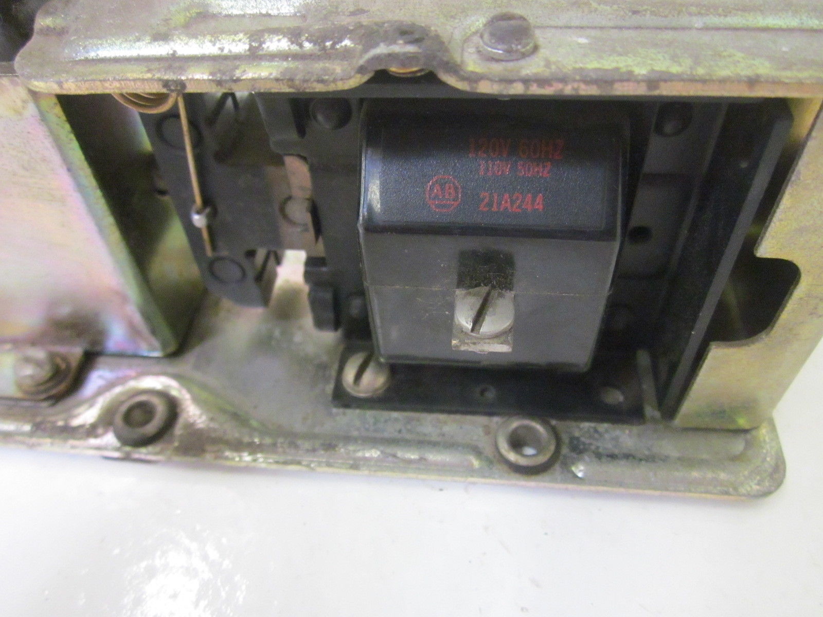 ALLEN BRADLEY 849-Z0D32 SER. B *USED*