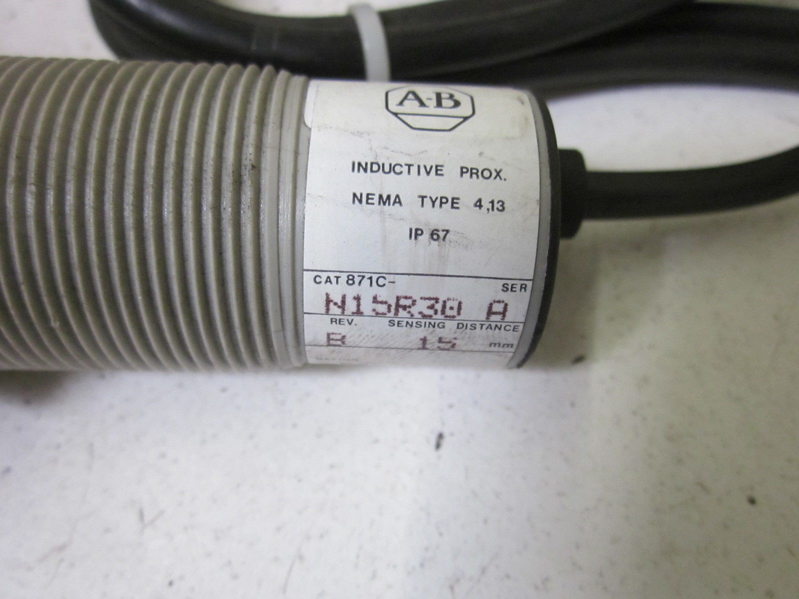 ALLEN BRADLEY 871C-N15R30 SER.A UNMP