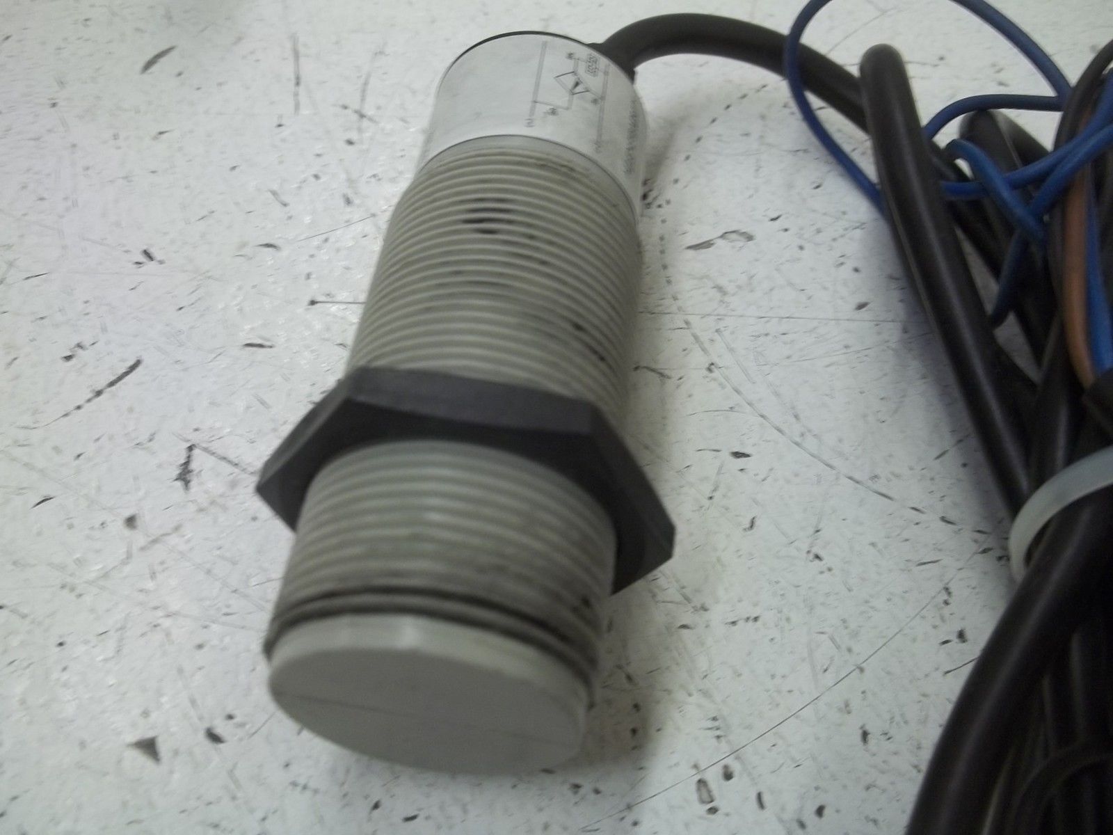 INDUSTRIAL SPARE PART 871C-P15R30 SER.A PROXIMITY SWITCH UNMP