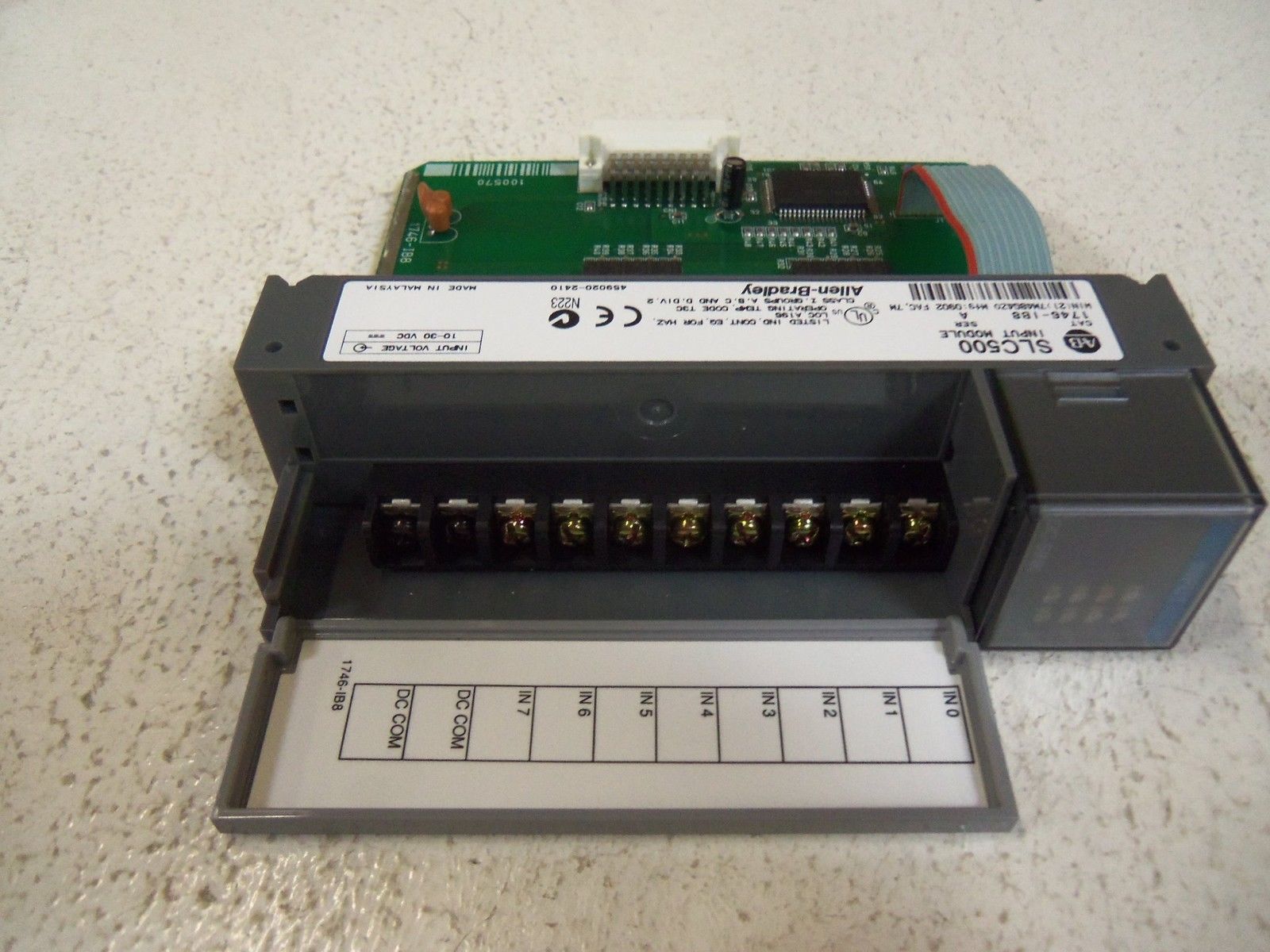 ALLEN BRADLEY SLC 500 1746-IB8 SER. A INPUT  MODULE *NEW NO BOX*