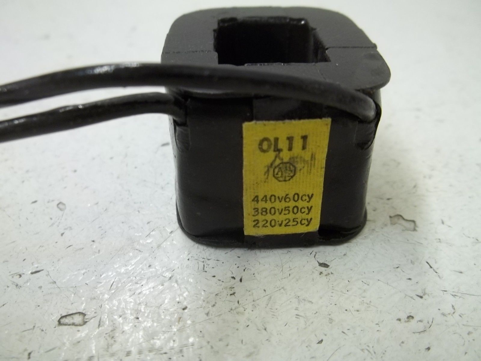 INDUSTRIAL SPARE PART OL11 SOLENOID COIL 440V UNMP
