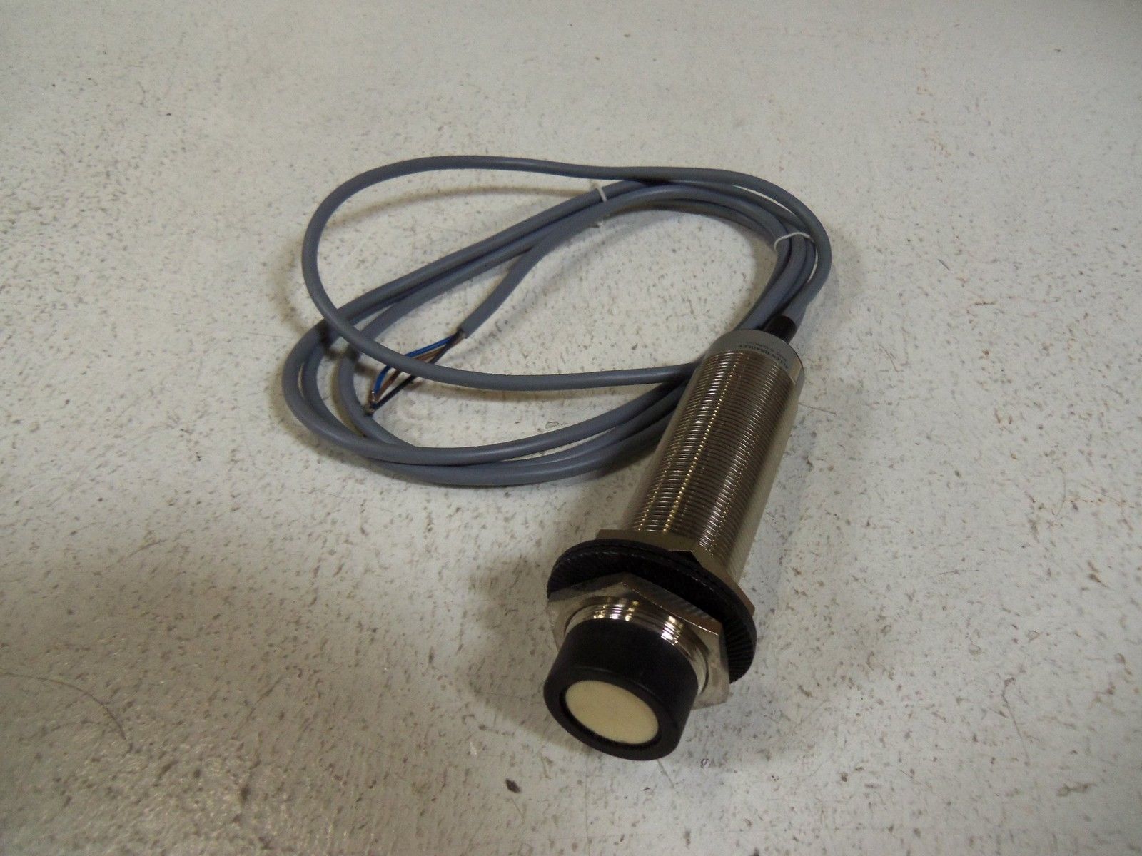 INDUSTRIAL SPARE PART PROXIMITY SWITCH 873C-D30NP30-E2 SERIES A UNMP