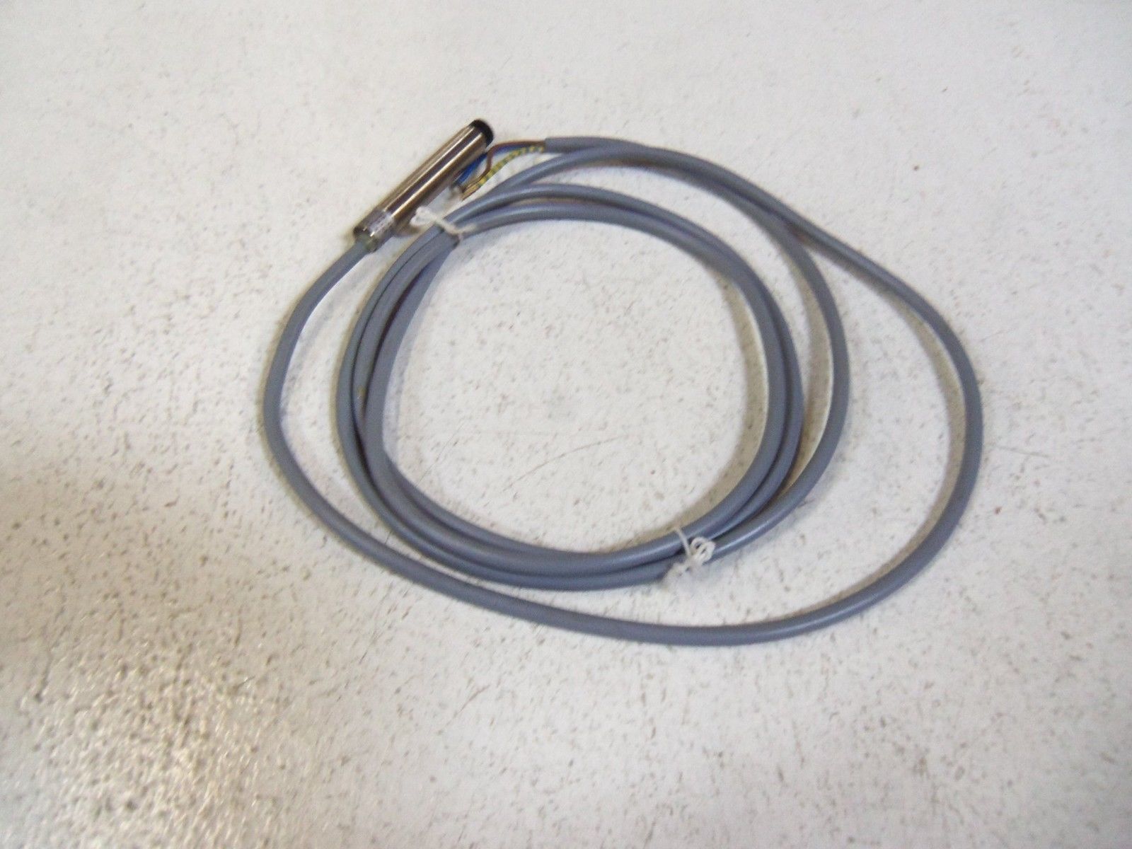 INDUSTRIAL SPARE PART PROXIMITY SWITCH 872C-A4C12-A2 SERIES A UNMP