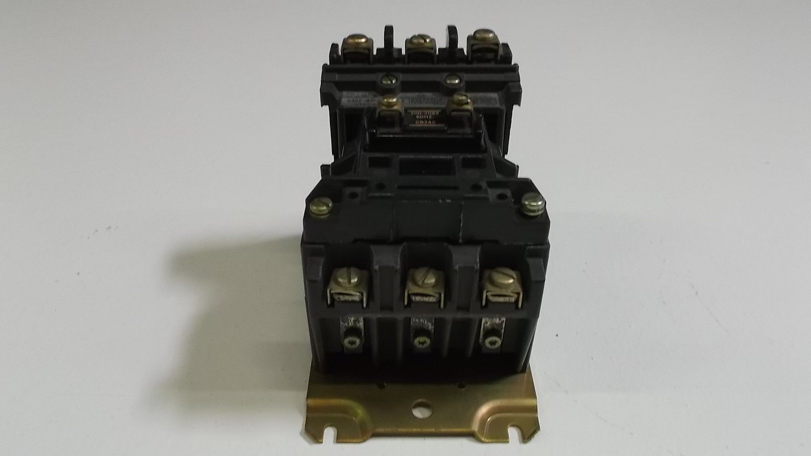 ALLEN BRADLEY RELAY 500F-BOH930 SERIES A UNMP