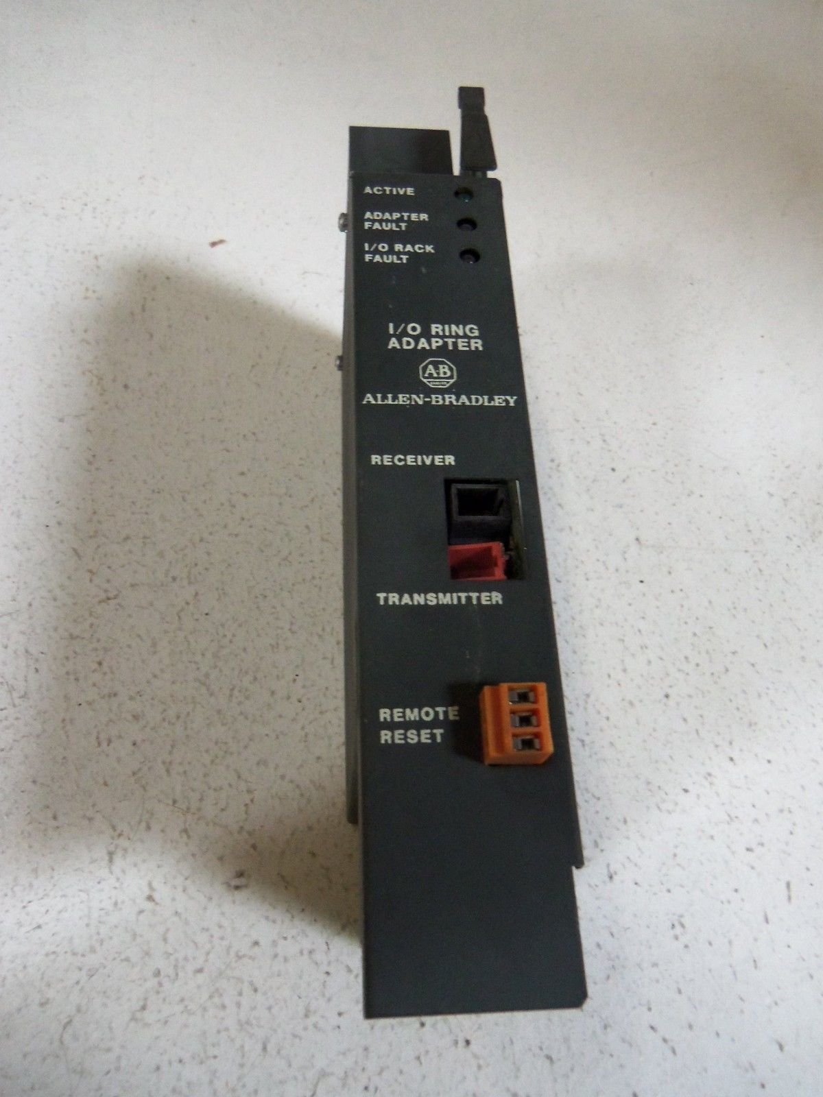 ALLEN BRADLEY RING ADAPTER MODULE 8500-XIOC UNMP