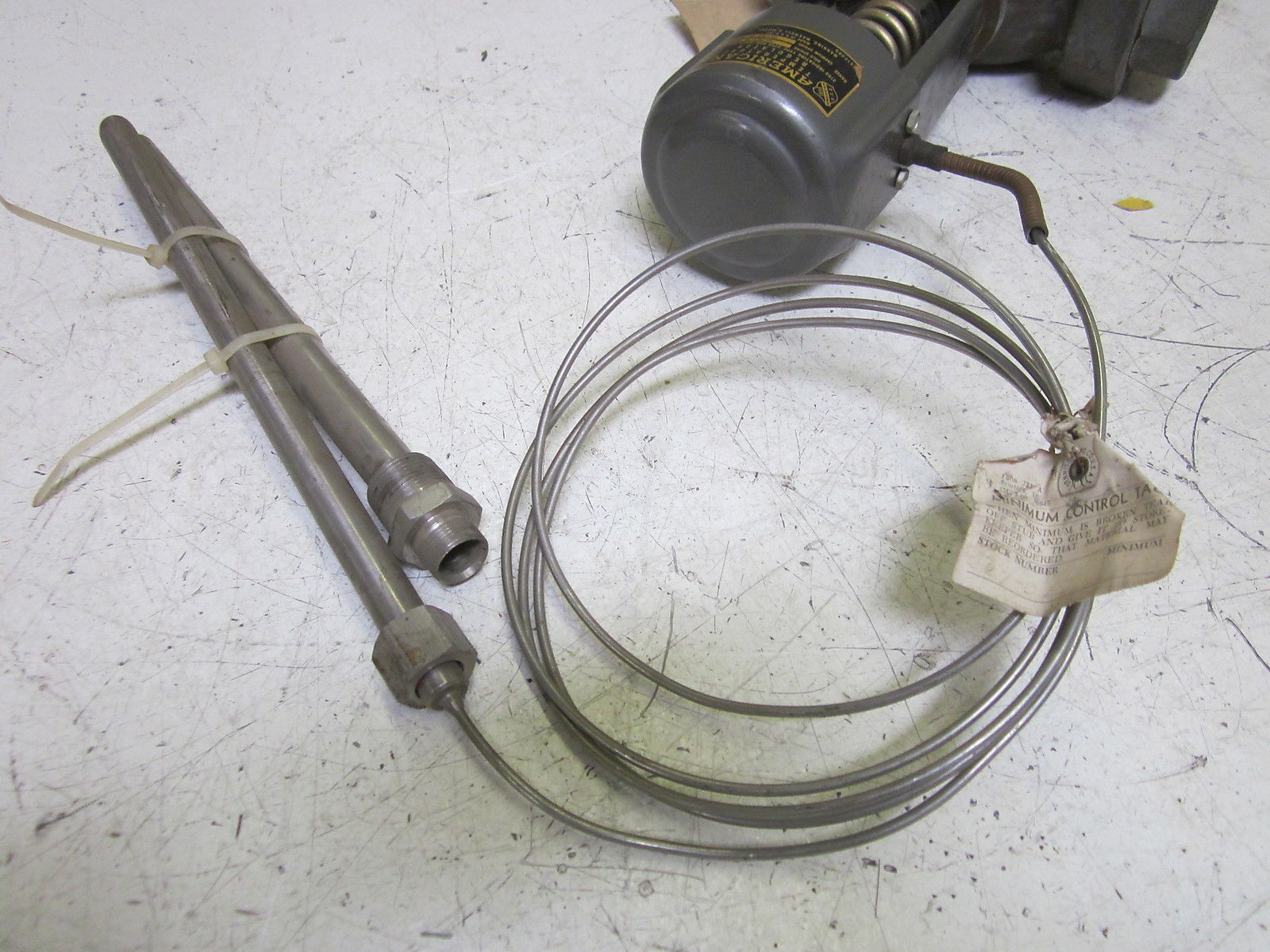 AMERICAN 2200 TEMPERATURE REGULATOR UNMP