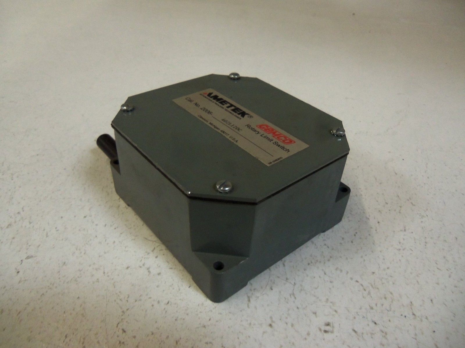 AMETEK ROTARY LIMIT SWITCH 2006-402L120C *USED*