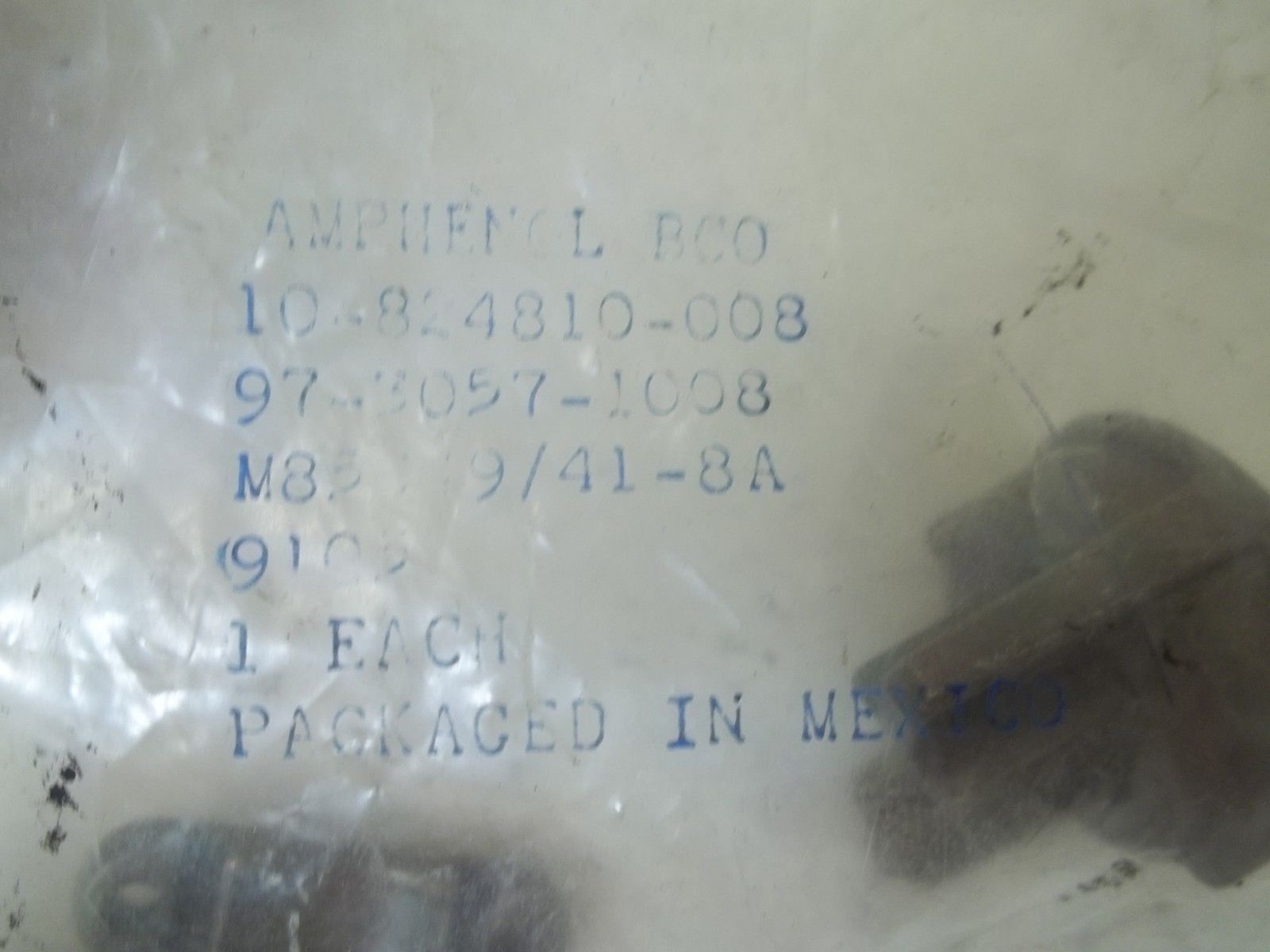 AMPHENOL 97-3057-1008 CONNECTOR  FACTORY BAG