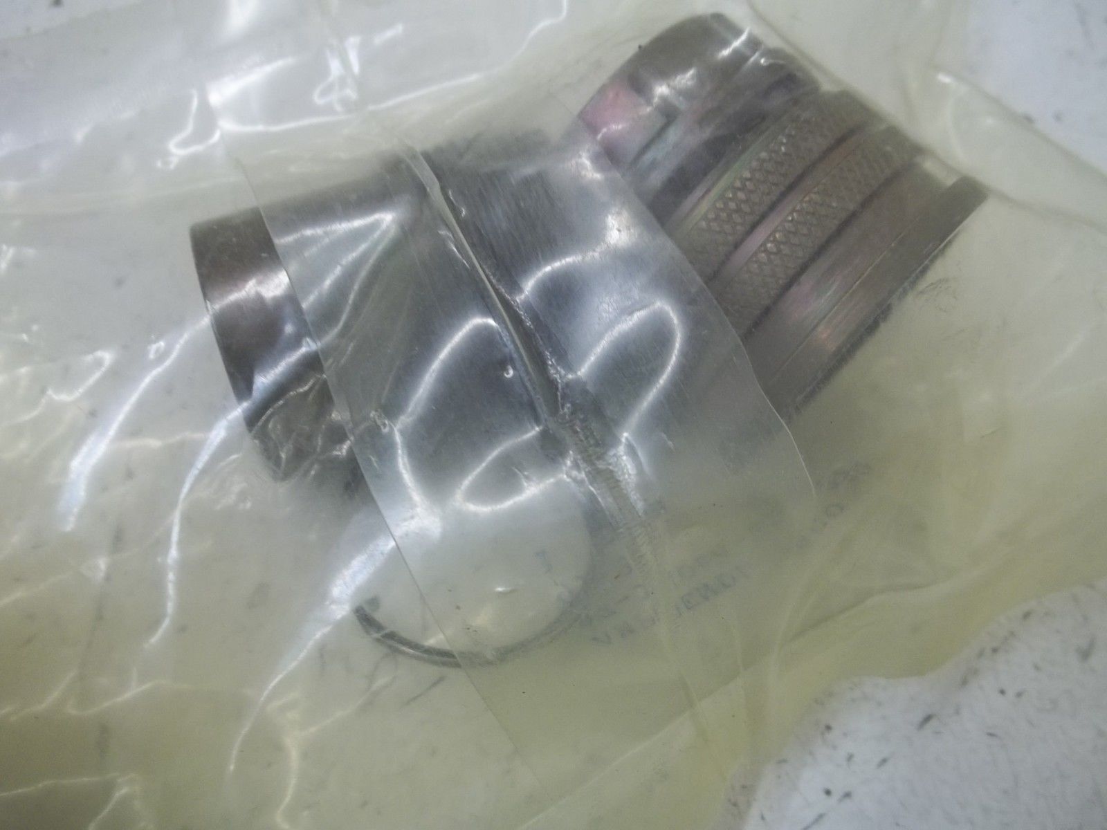 AMPHENOL -20 PLUG  NSMP