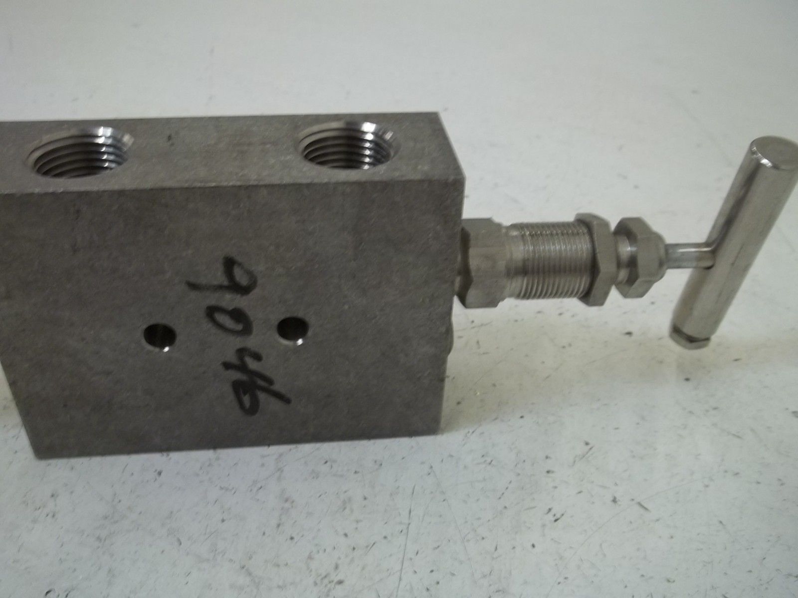 ANDERSON GREENWOOD M1HIS-4 INSTRUMENT ISOLATION MANIFOLD NSNP