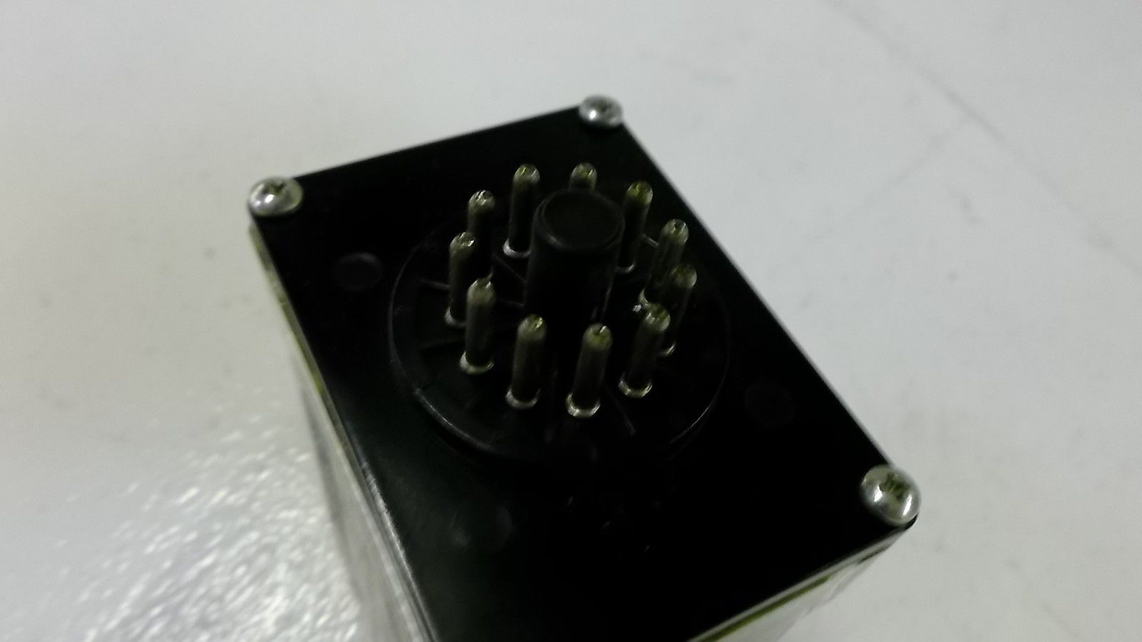 API Api 1720 G 120VAC TRANSMITTER UNMP