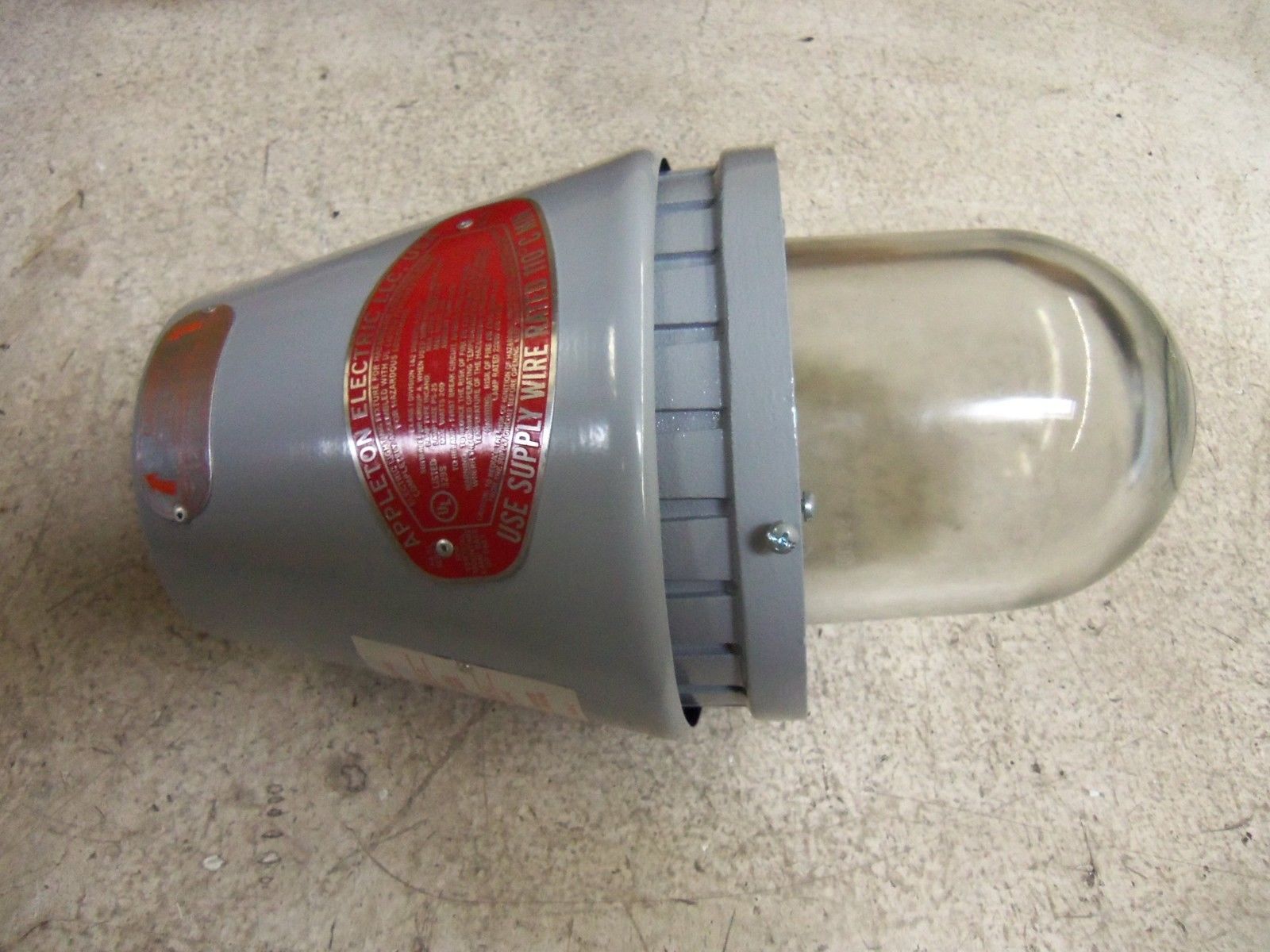 APPLETON AAUA-15 LIGHT FIXTURE NSMP