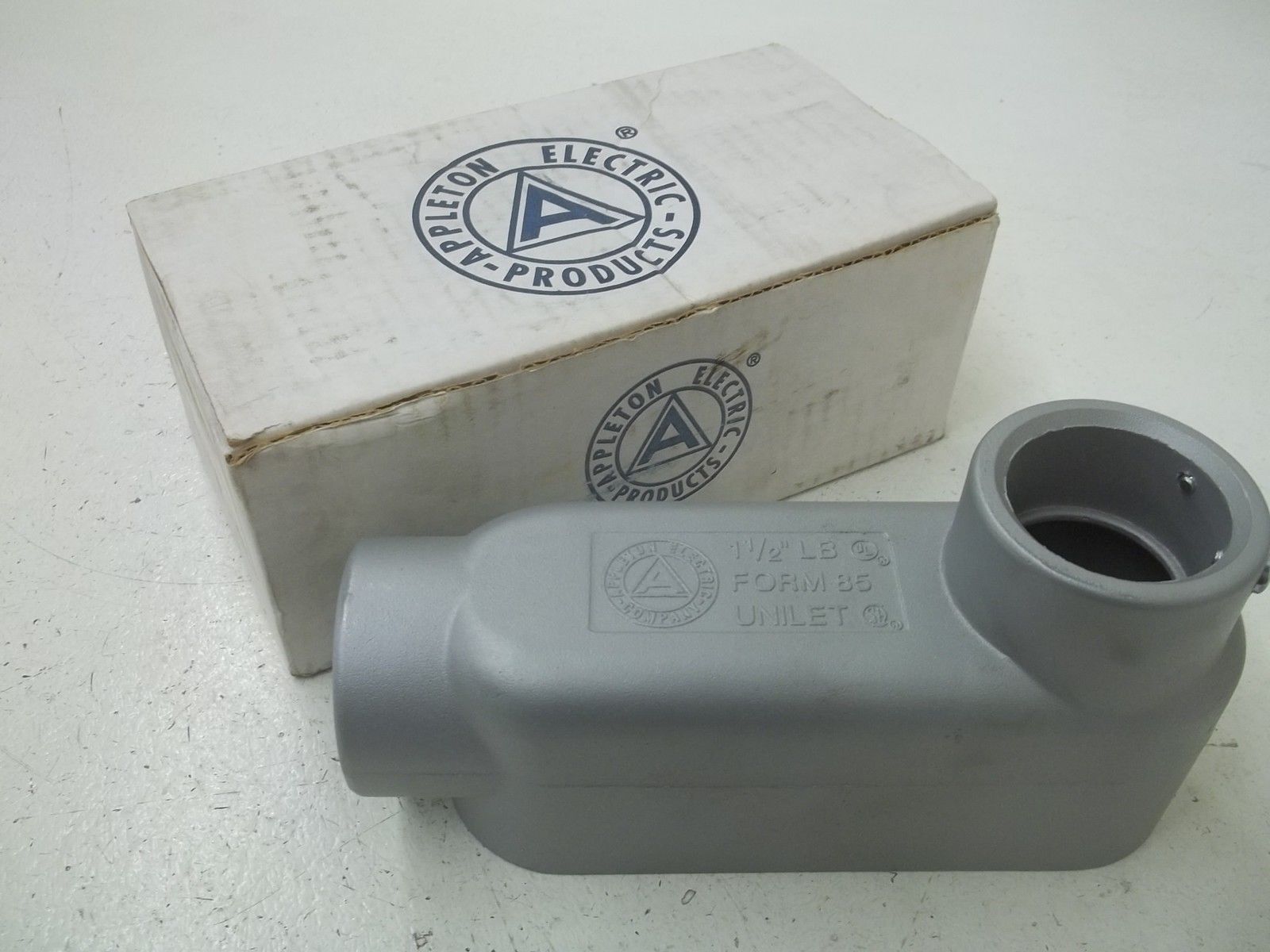 APPLETON LB150T-A 1-1/2" ALUMINUM FORM 85 UNILETS NSMP