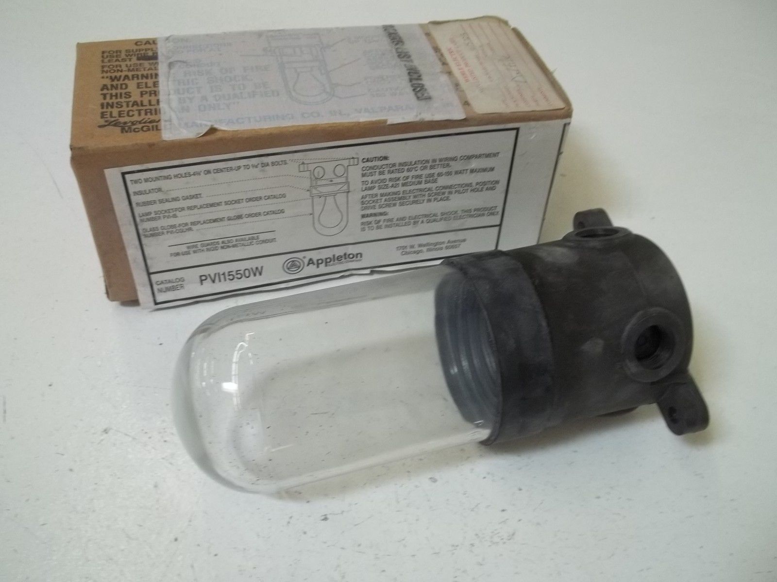 APPLETON PVI155W TWO MOUNTING HOLE DIA BOLTUNMP