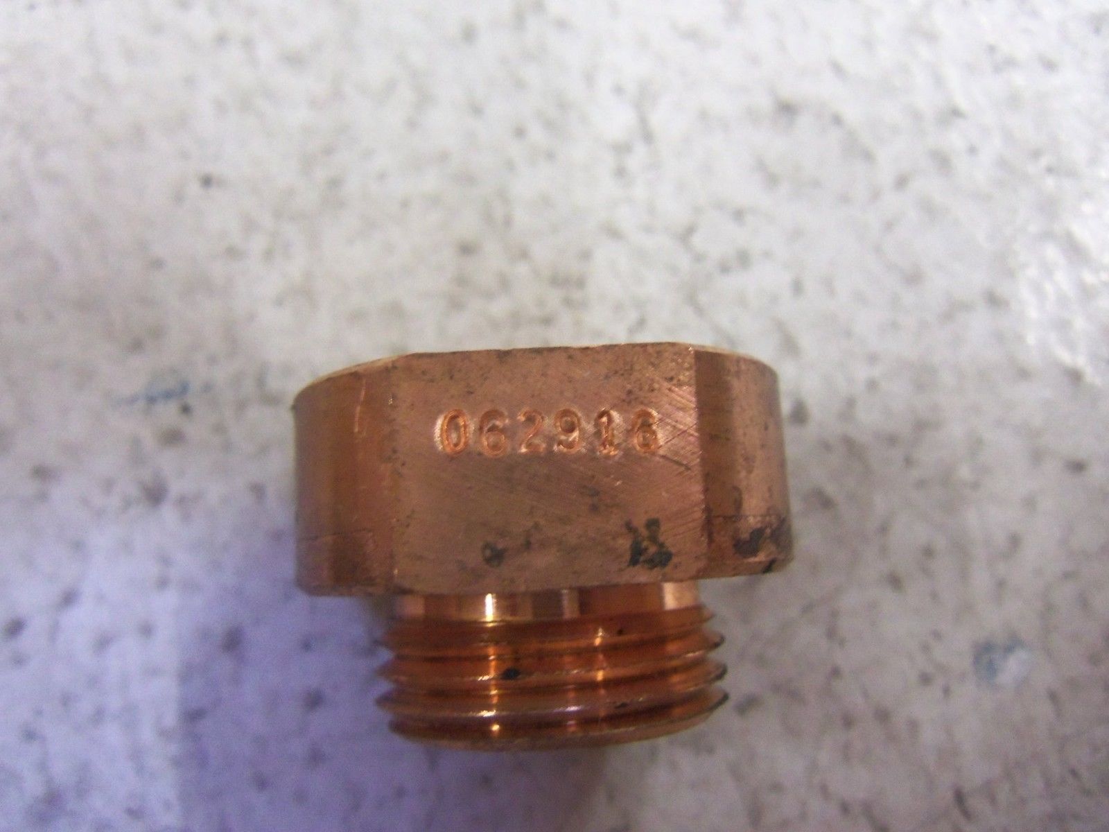 APROX. 50 CADI W-PN-C8 TIP CAPS NSMP