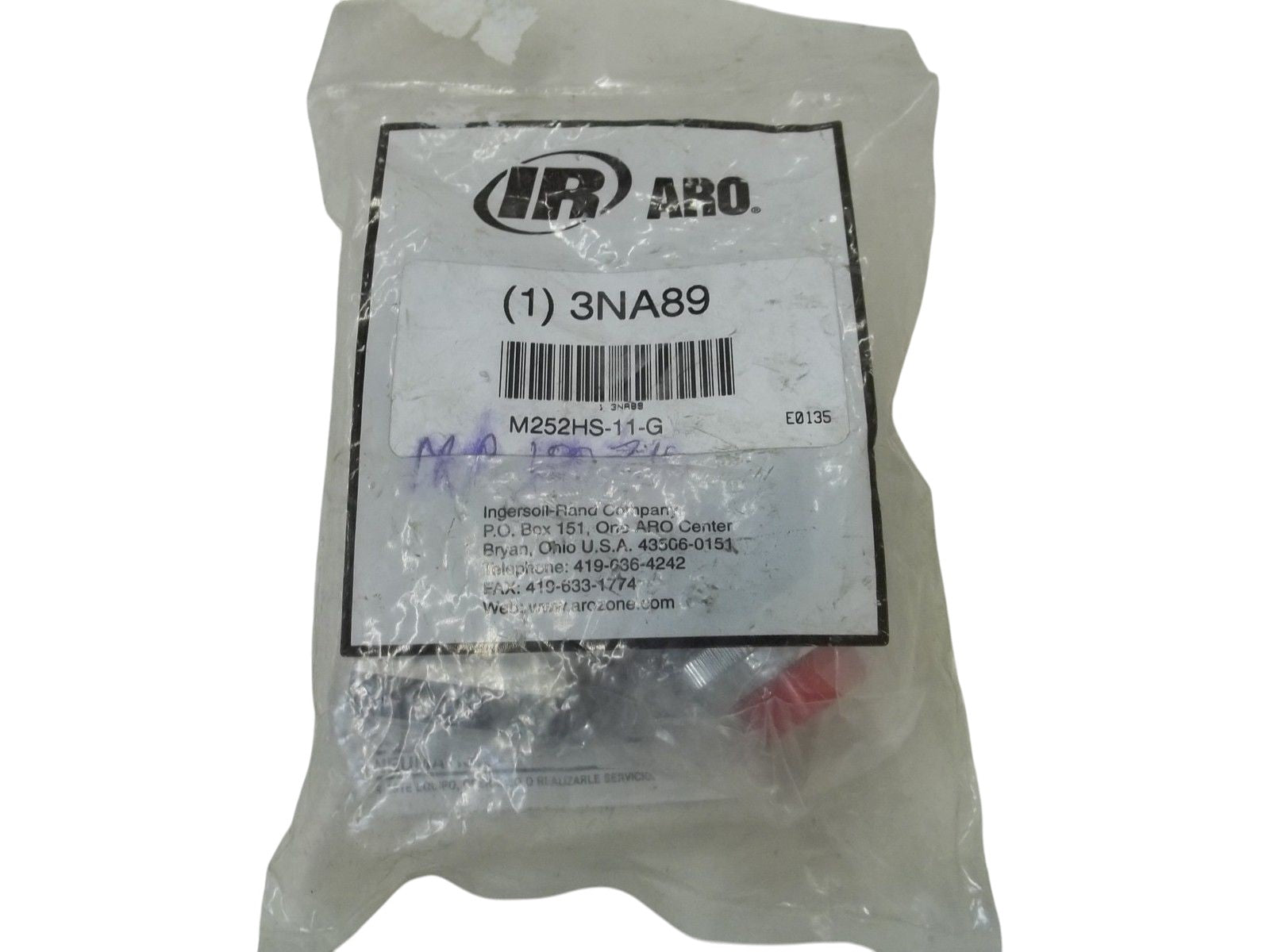 ARO M252HS-11-G PNEUMATIC  VALVE NSNP IN A FACTOR BAG