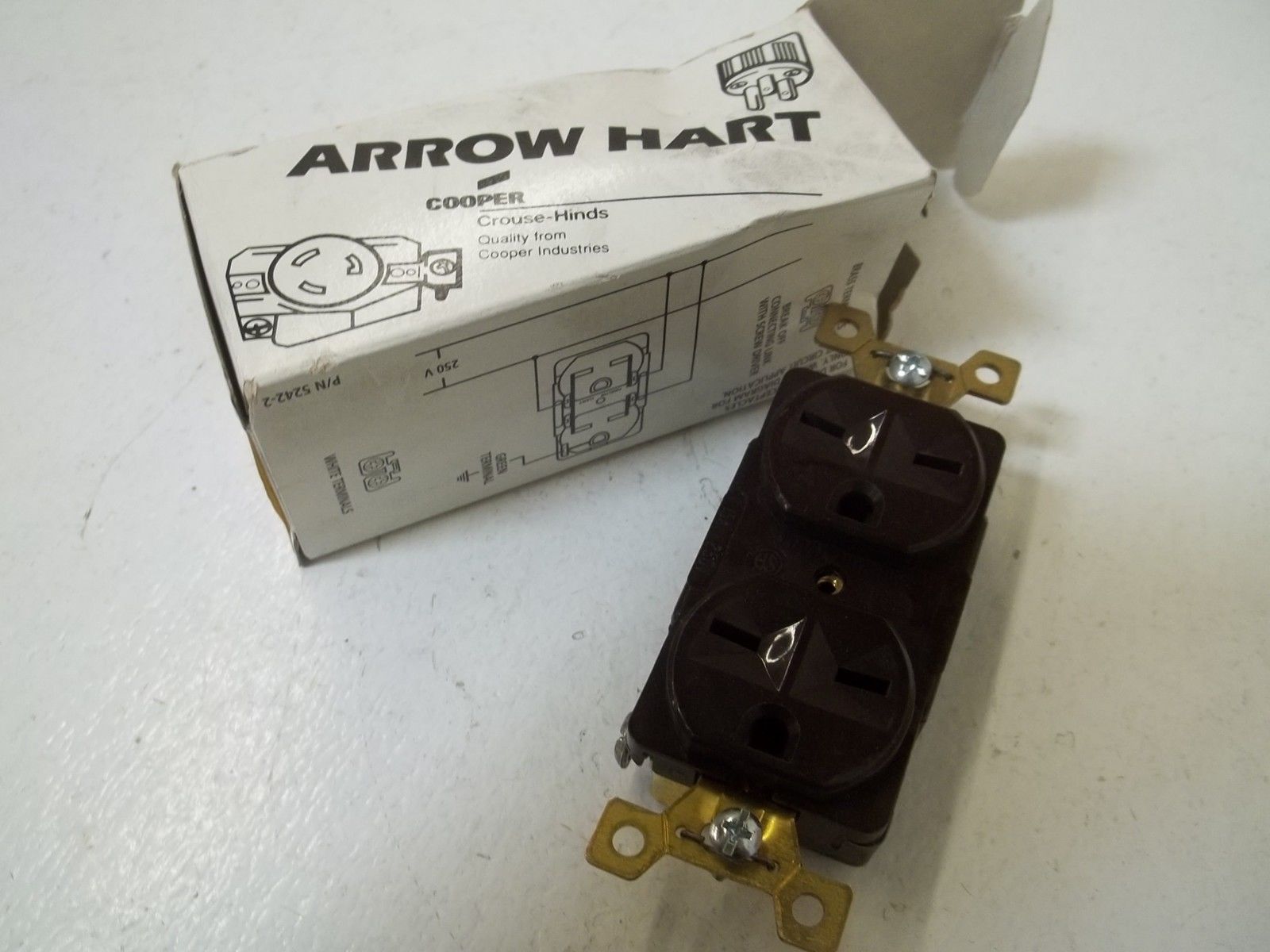 ARROW HART 5662 DOUBLE RECEP.  NSMP