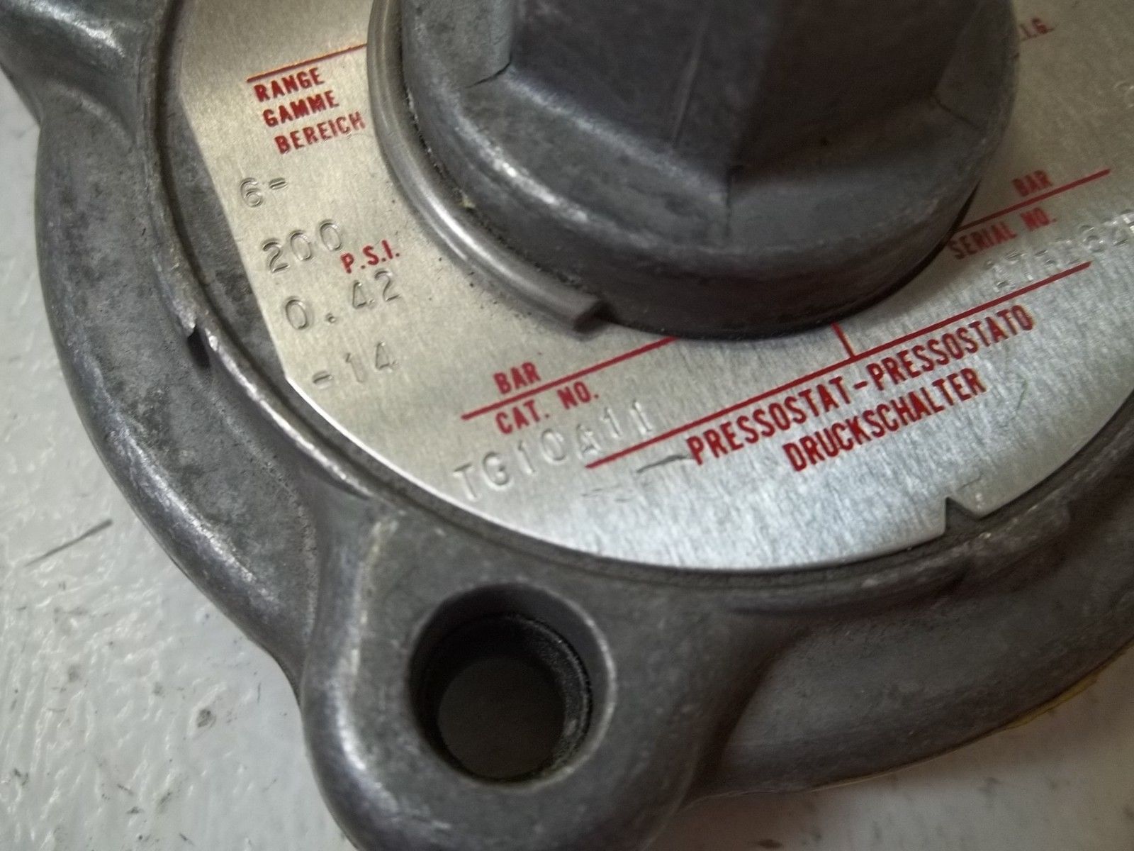 ASCO TG10A11 GAUGE PRESSURE TYPE TRANSDUCER UNMP