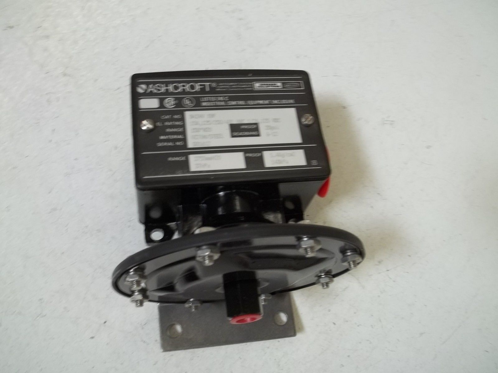 ASHCROFT B424VXBP PRESSURE SWITCH 150" WC NSMP