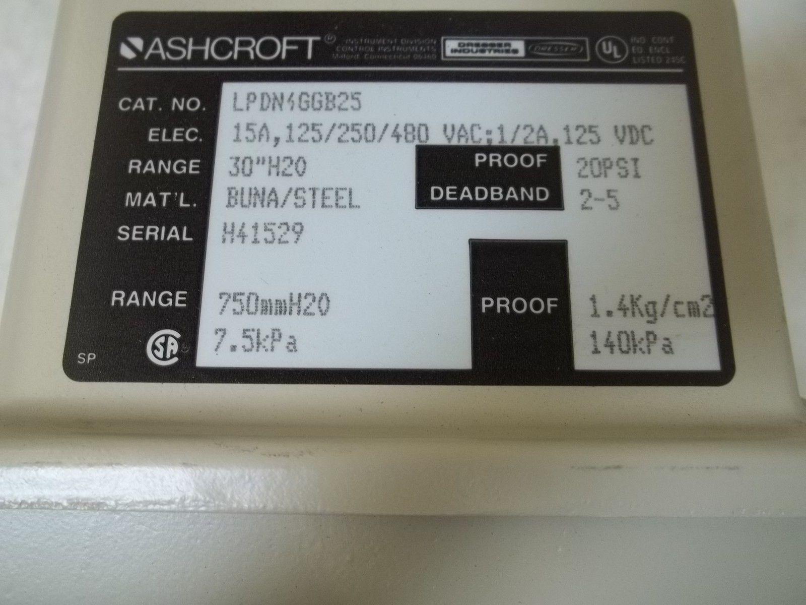 ASHCROFT LPDN4GGB25 PRESSURE CONTROL SWITCH 30"H20 *NEW IN BOX*
