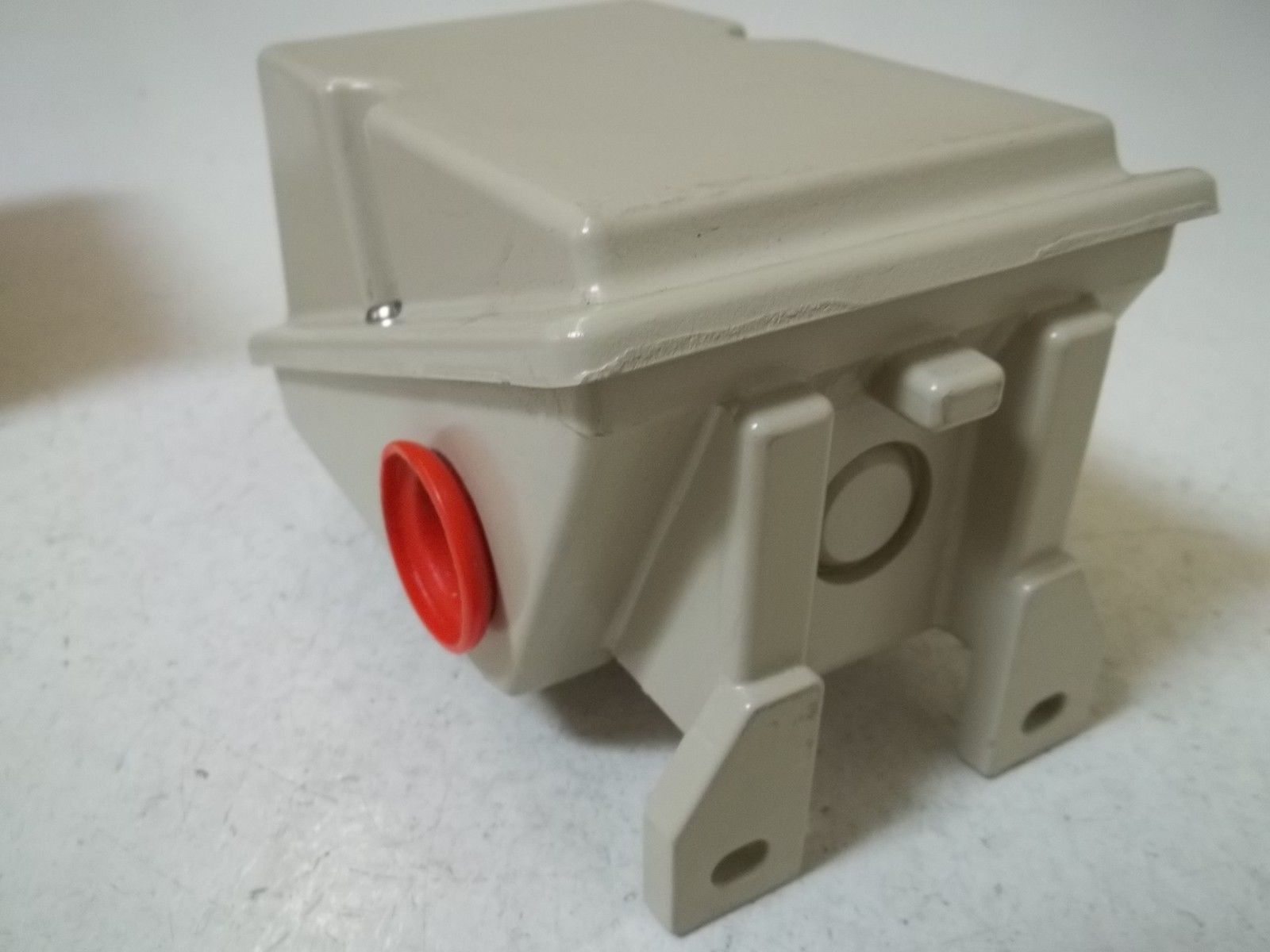 ASHCROFT LPDN4KKV25 PRESSURE SWITCH 15PSI NSMP