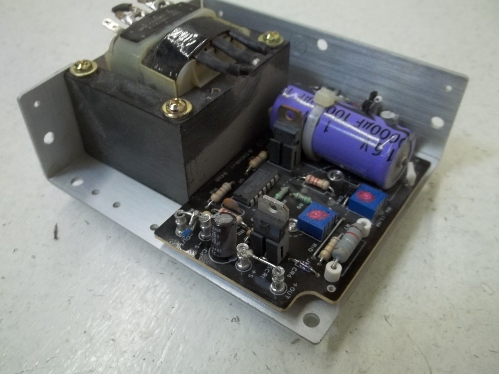 ASTEC ACV 5N3-1 POWER SUPPLY 5V/3.0A  UNMP