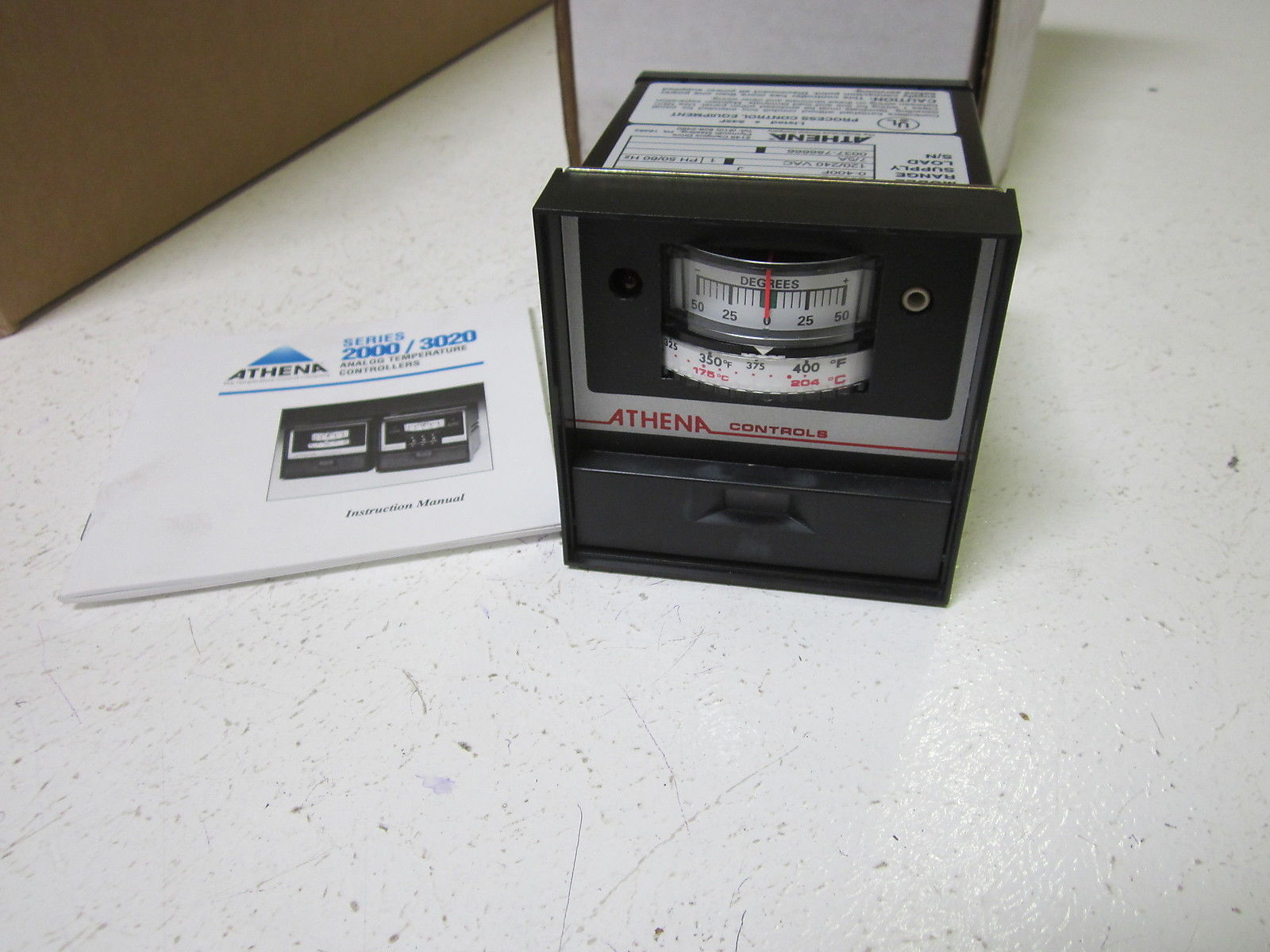 ATHENA CONTROLS 2000-B-D 0-400F 120/240VAC UNMP