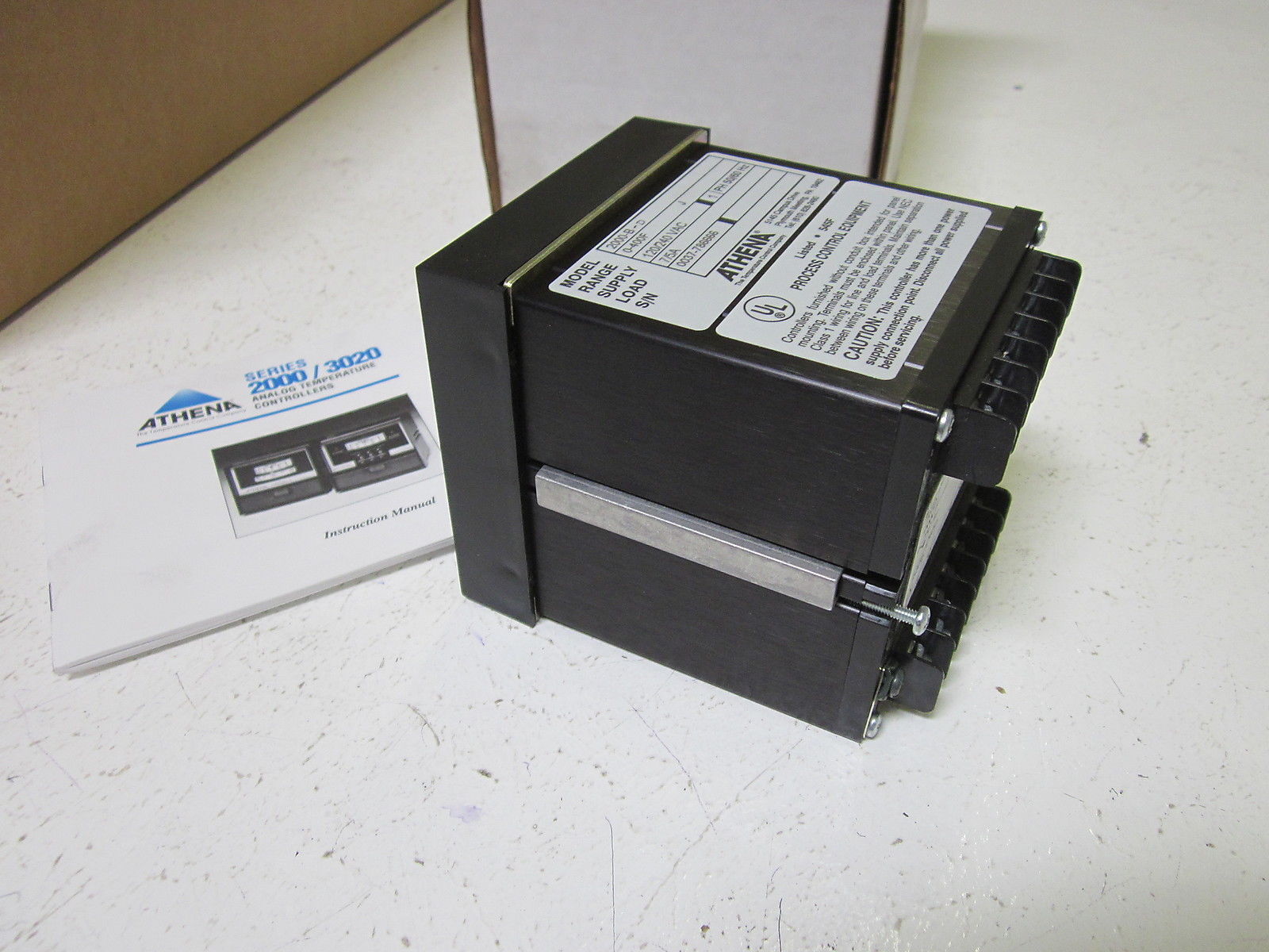 ATHENA CONTROLS 2000-B-D 0-400F 120/240VAC UNMP