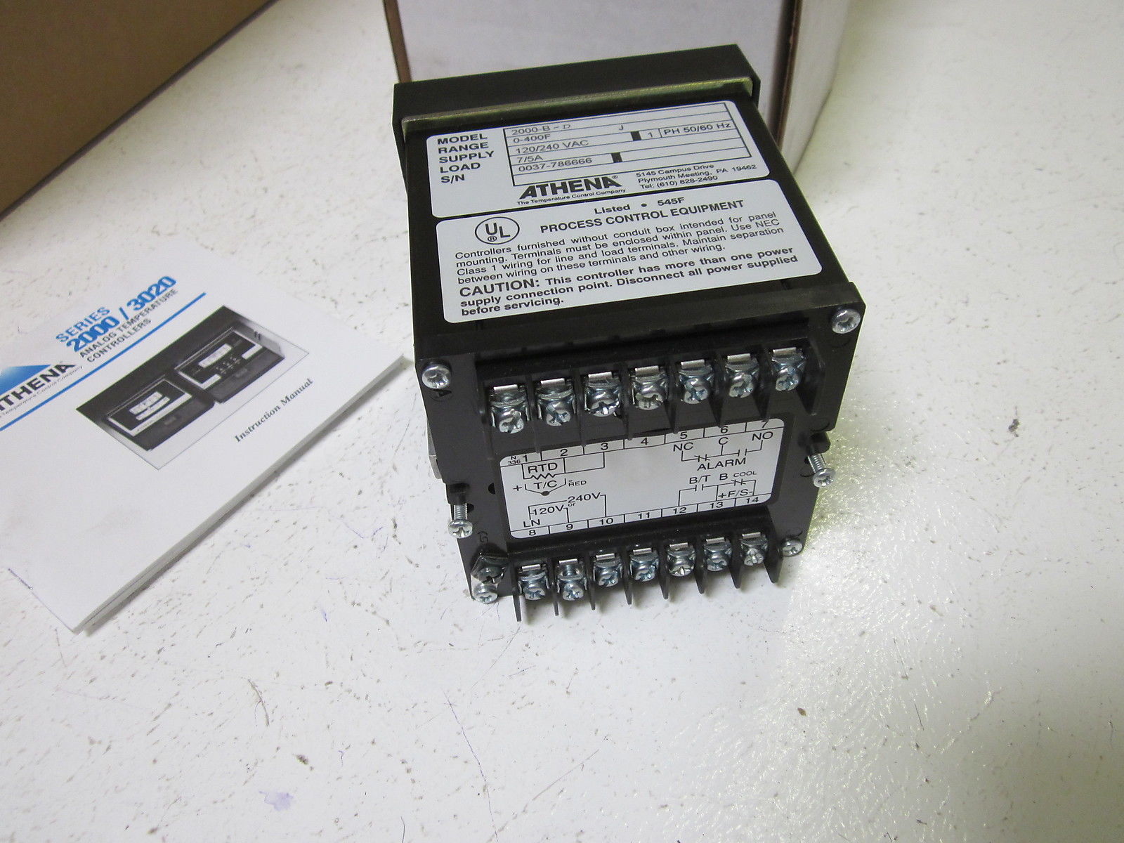 ATHENA CONTROLS 2000-B-D 0-400F 120/240VAC UNMP