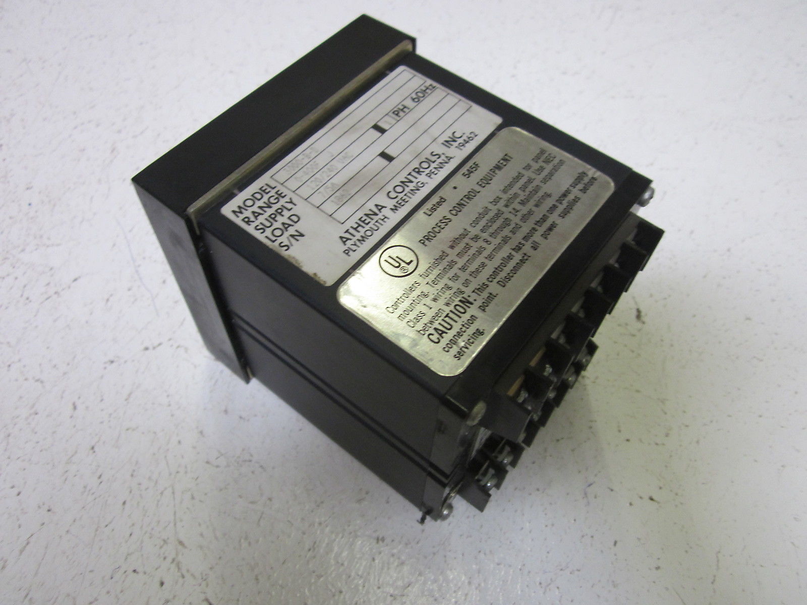 ATHENA CONTROLS 3000-B-D TEMPERATURE CONTROL 0-400 DEGREE F 120/240VAC UNMP