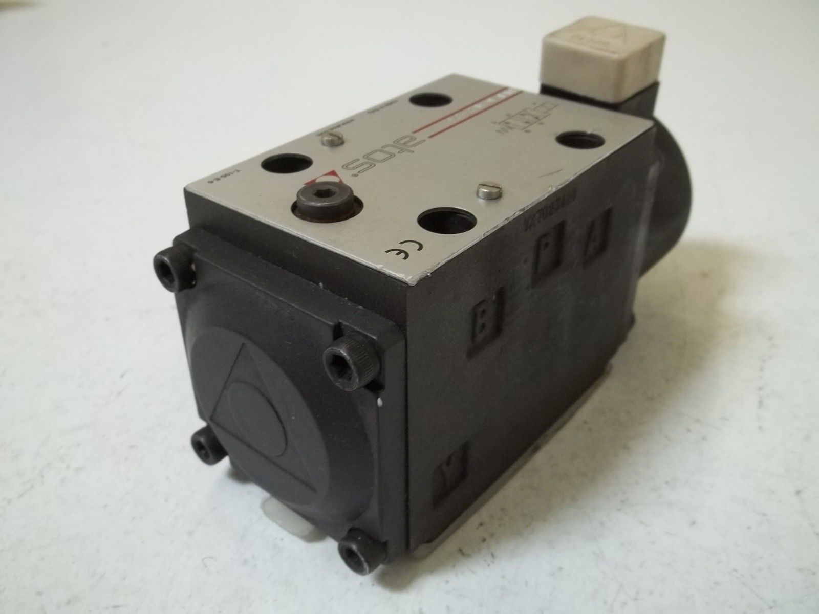 ATOS DKL-1631/2-24 HYDRAULIC DIRECTIONAL CONTROL VALVE UNMP