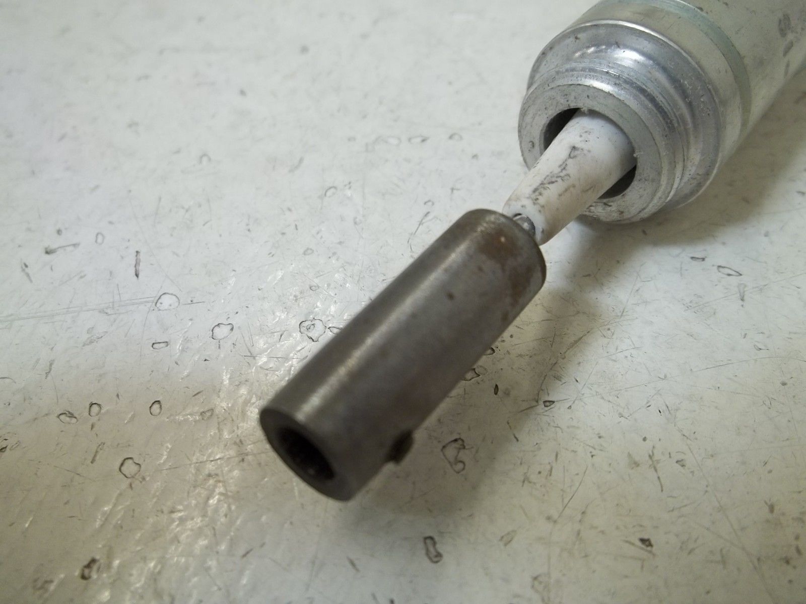 AUBURN SI-186 SHIELDED PLUG UNMP