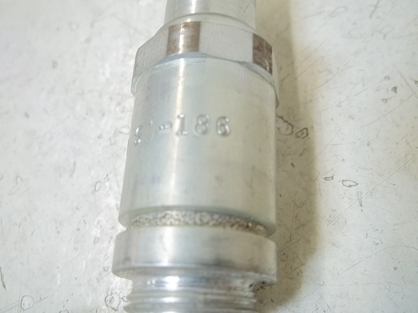 AUBURN SI-186 SHIELDED PLUG UNMP