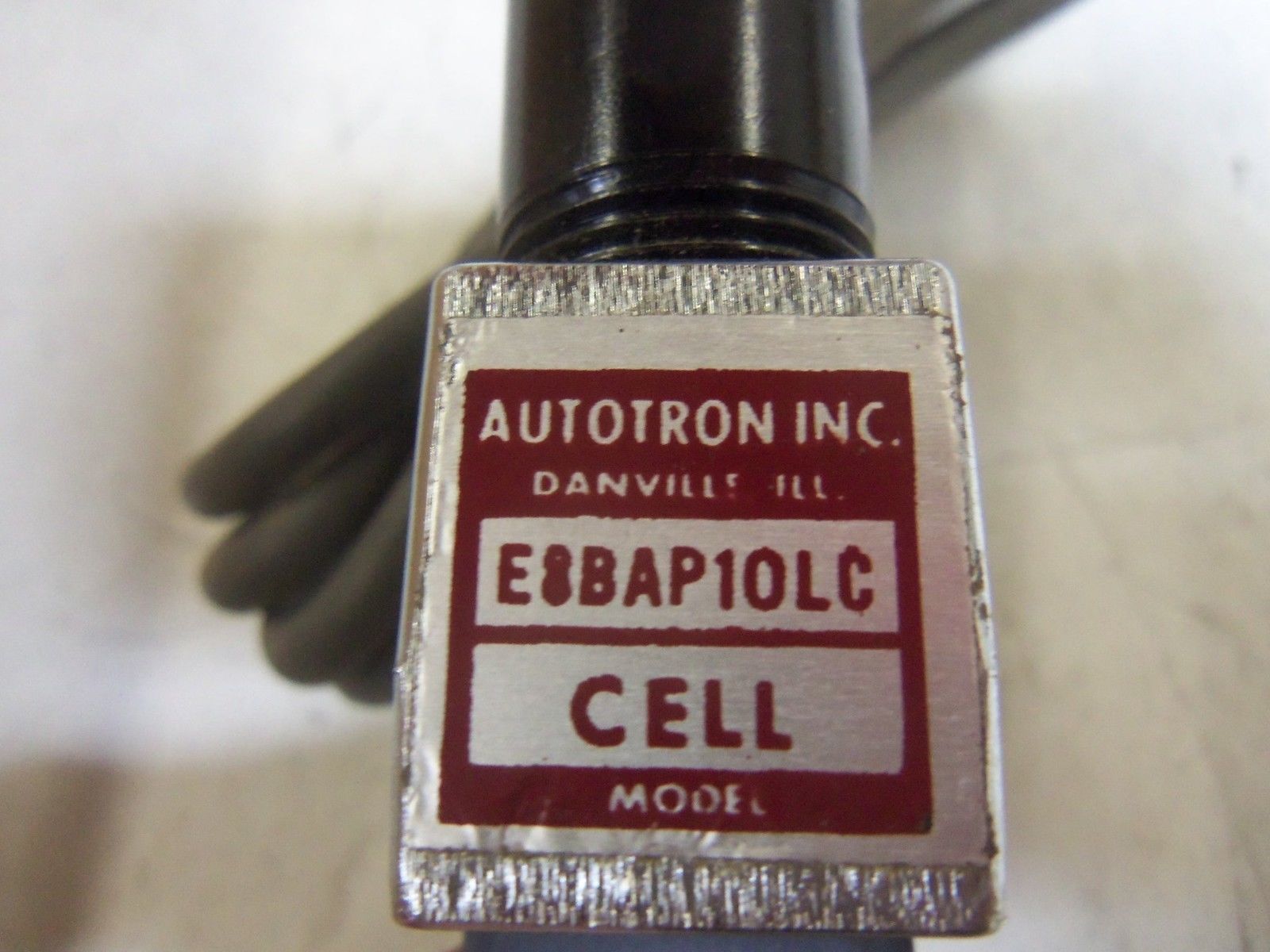 AUTOTRON E8BAP10LC PHOTOELECTRIC SENSOR UNMP