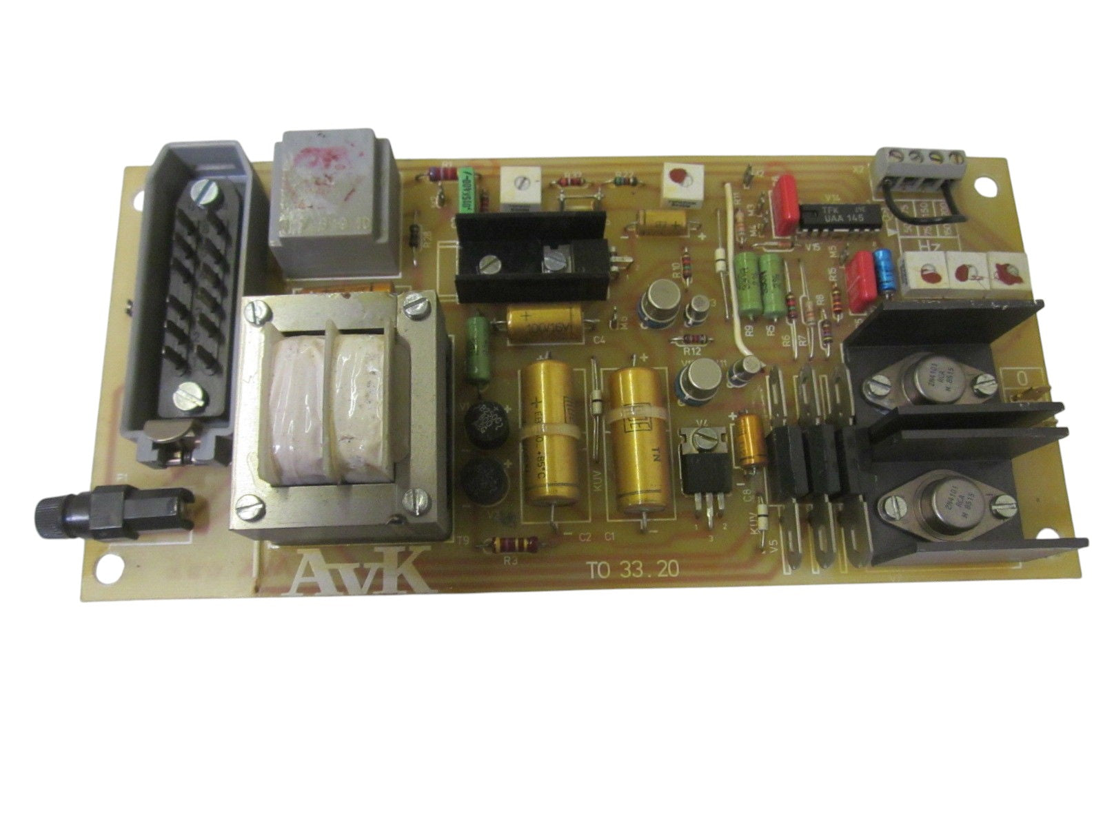 AVK T033.20 UNMP