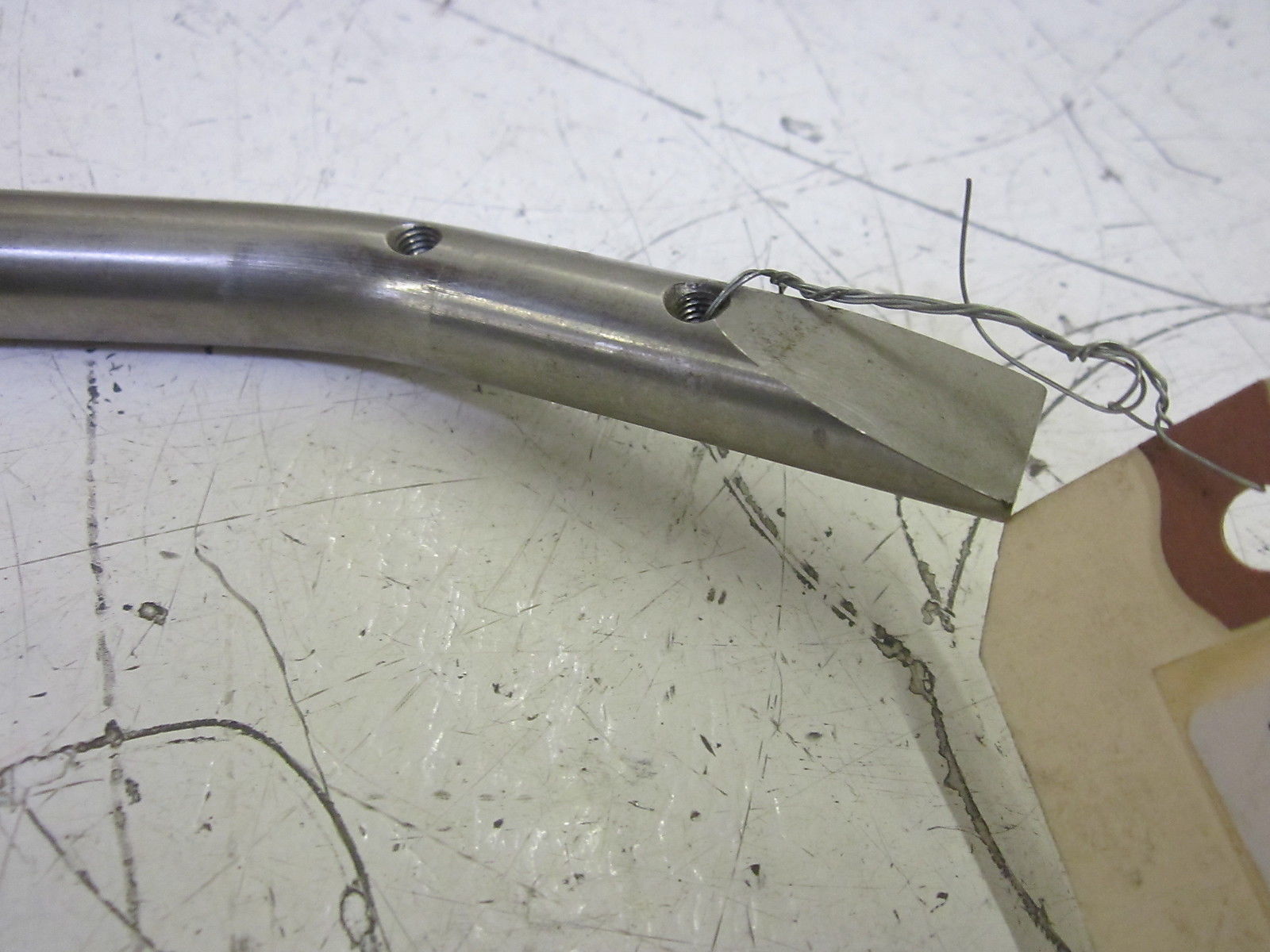 B124-04-048 FLANGE, INTERNAL FOLD ROD RIGHT/LEFT  UNMP